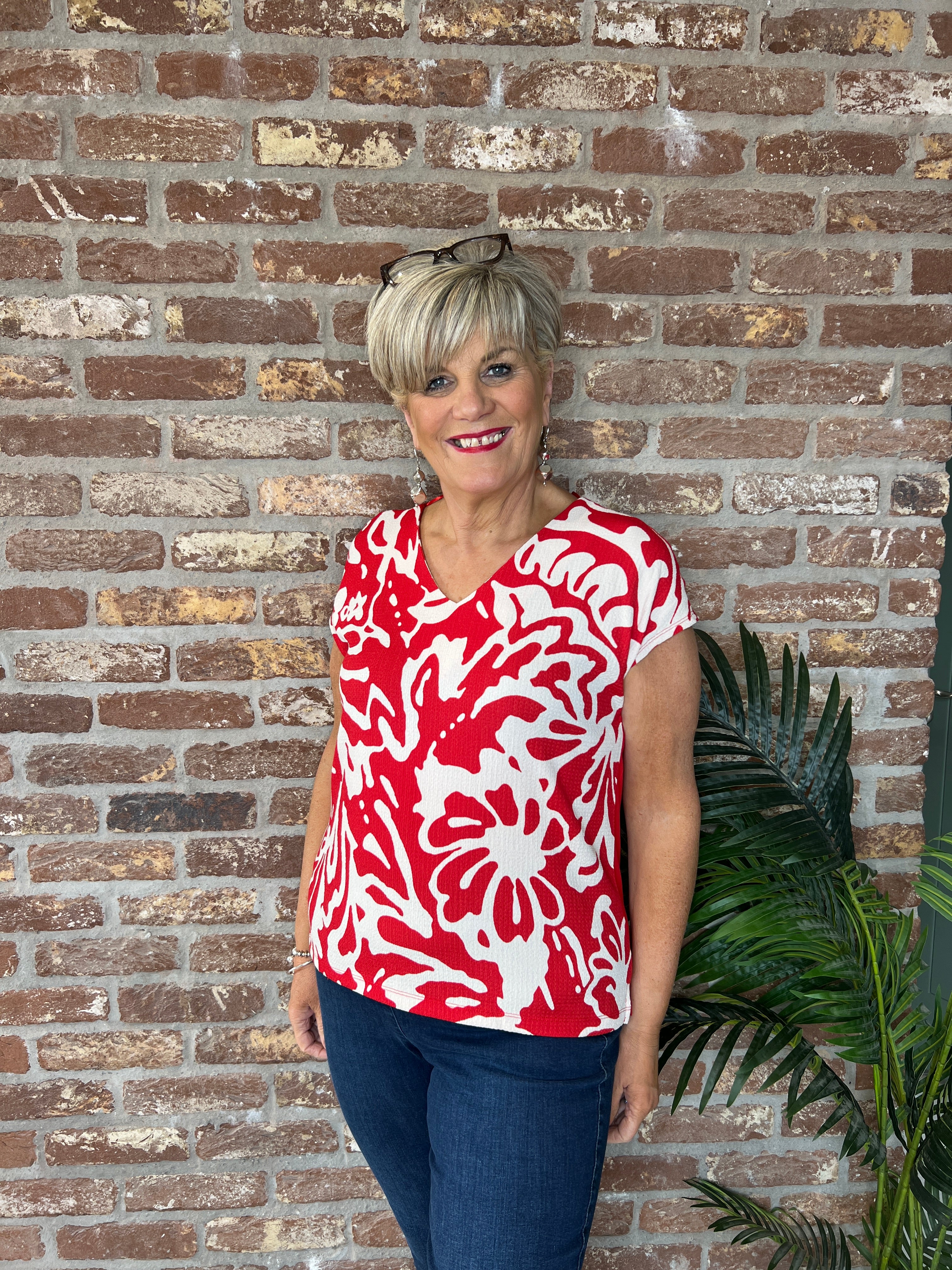 Street One V-neck floral top In Salsa Red
