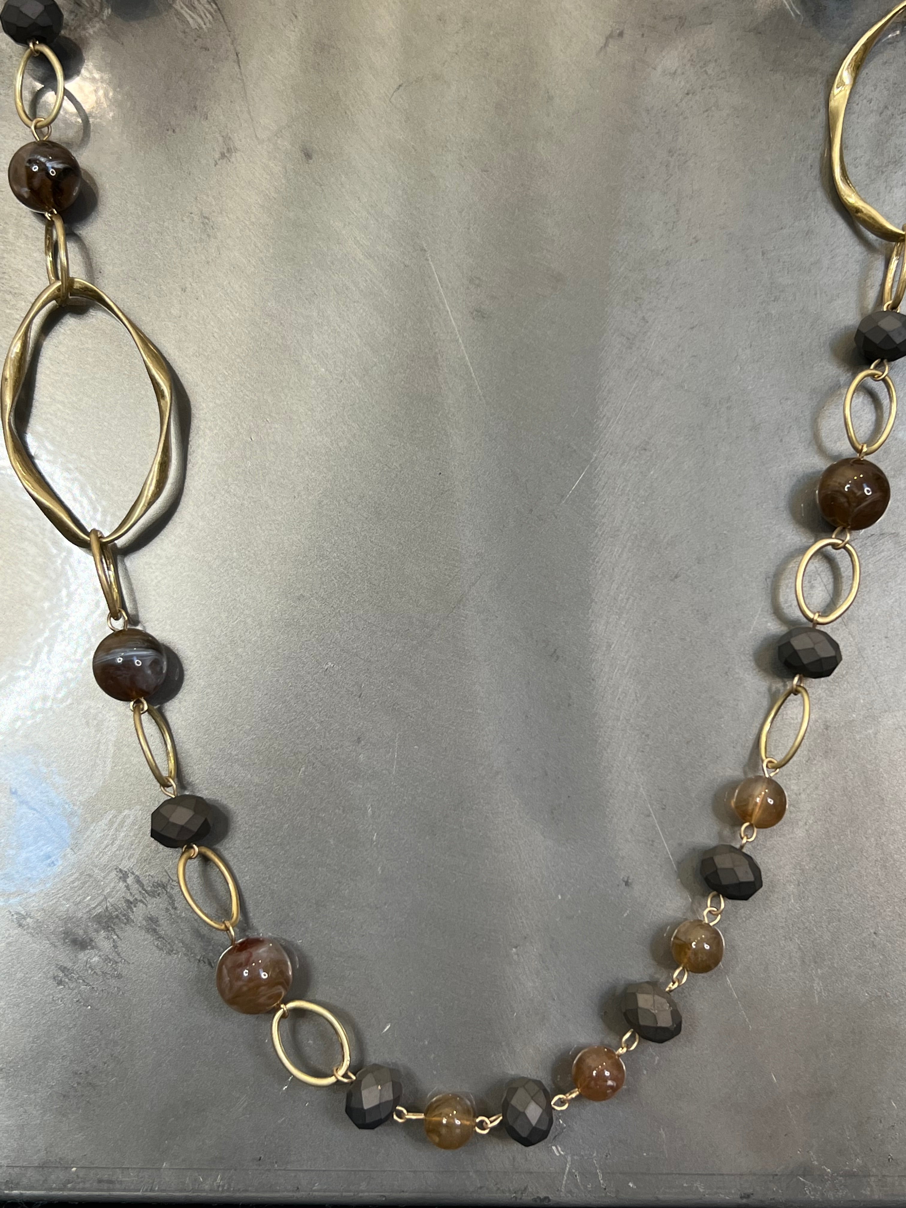 Eliza Gracious Beaded Necklace In Brown