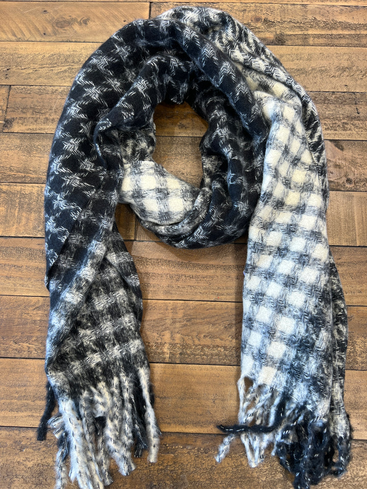 Soya Concept Ibiza Scarf In Black Multi