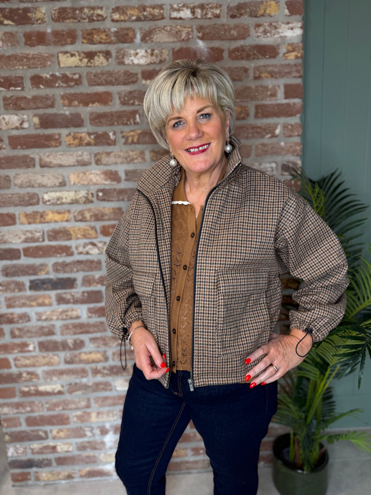 Houndstooth print jacket in brown multi