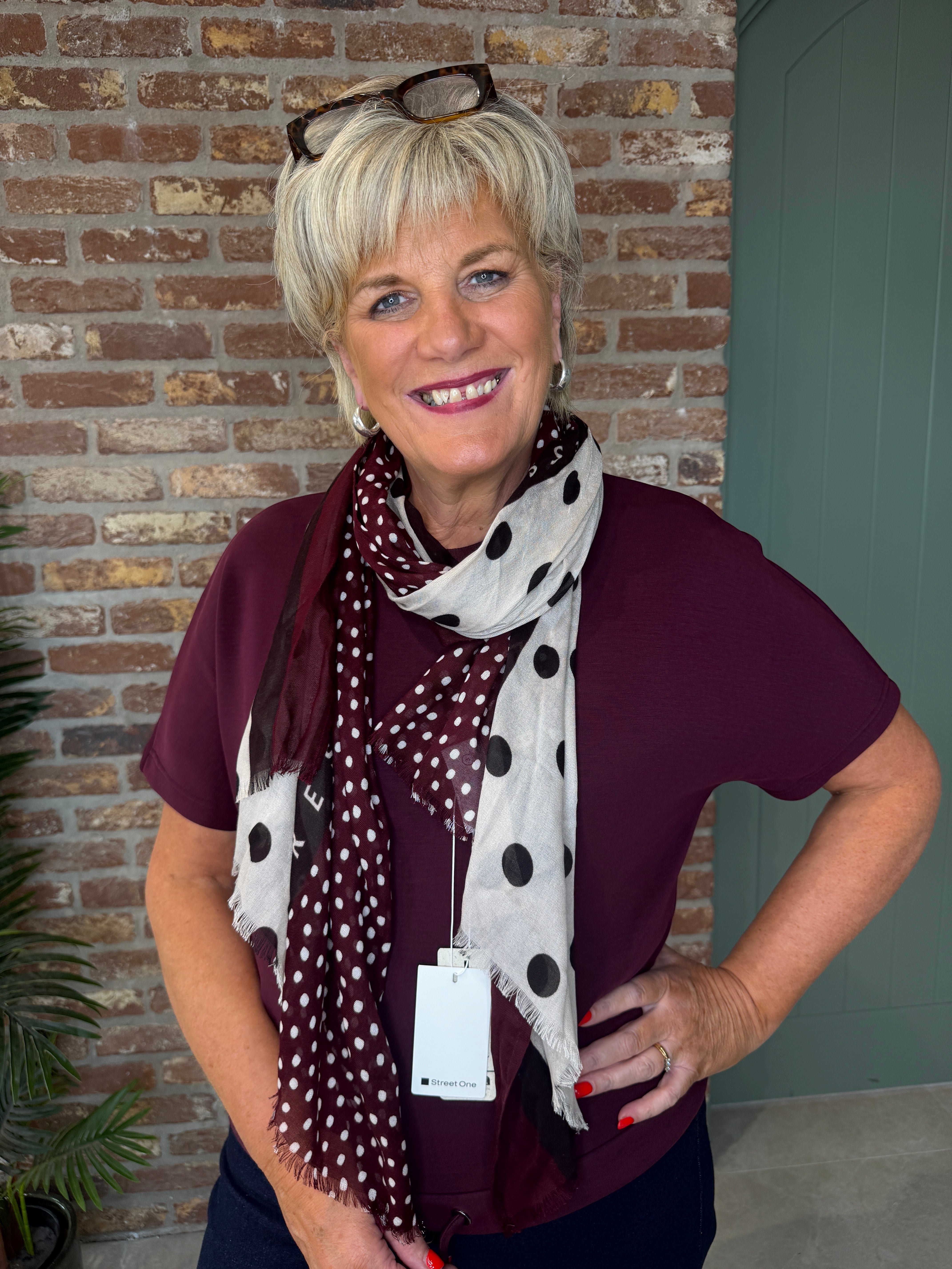 Printed long scarf in rustic rouge