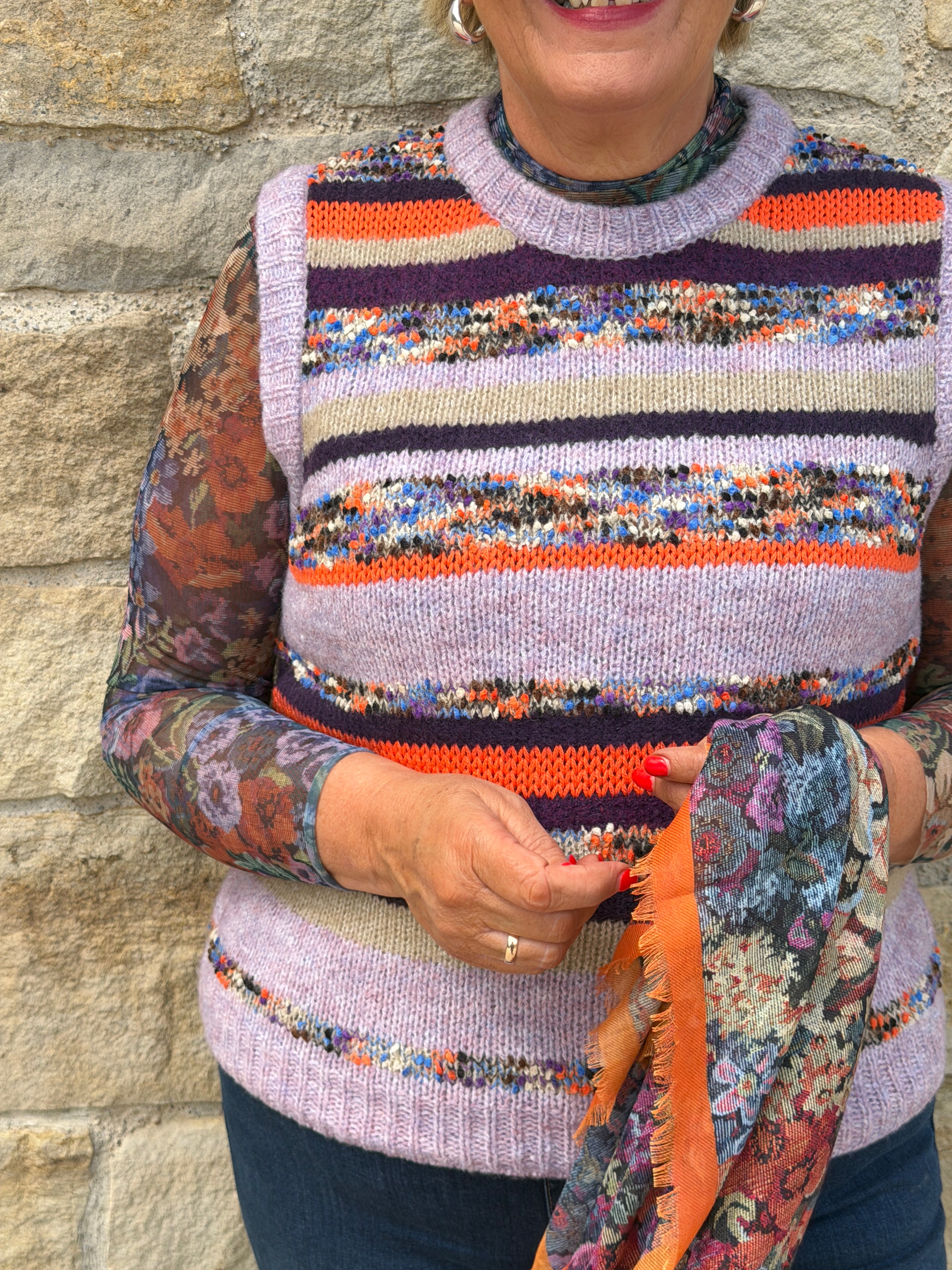 Oui Pullover Vest In Lilac Camel