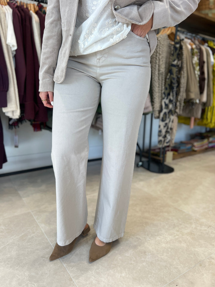 Deck By Decollage Jeans In Beige