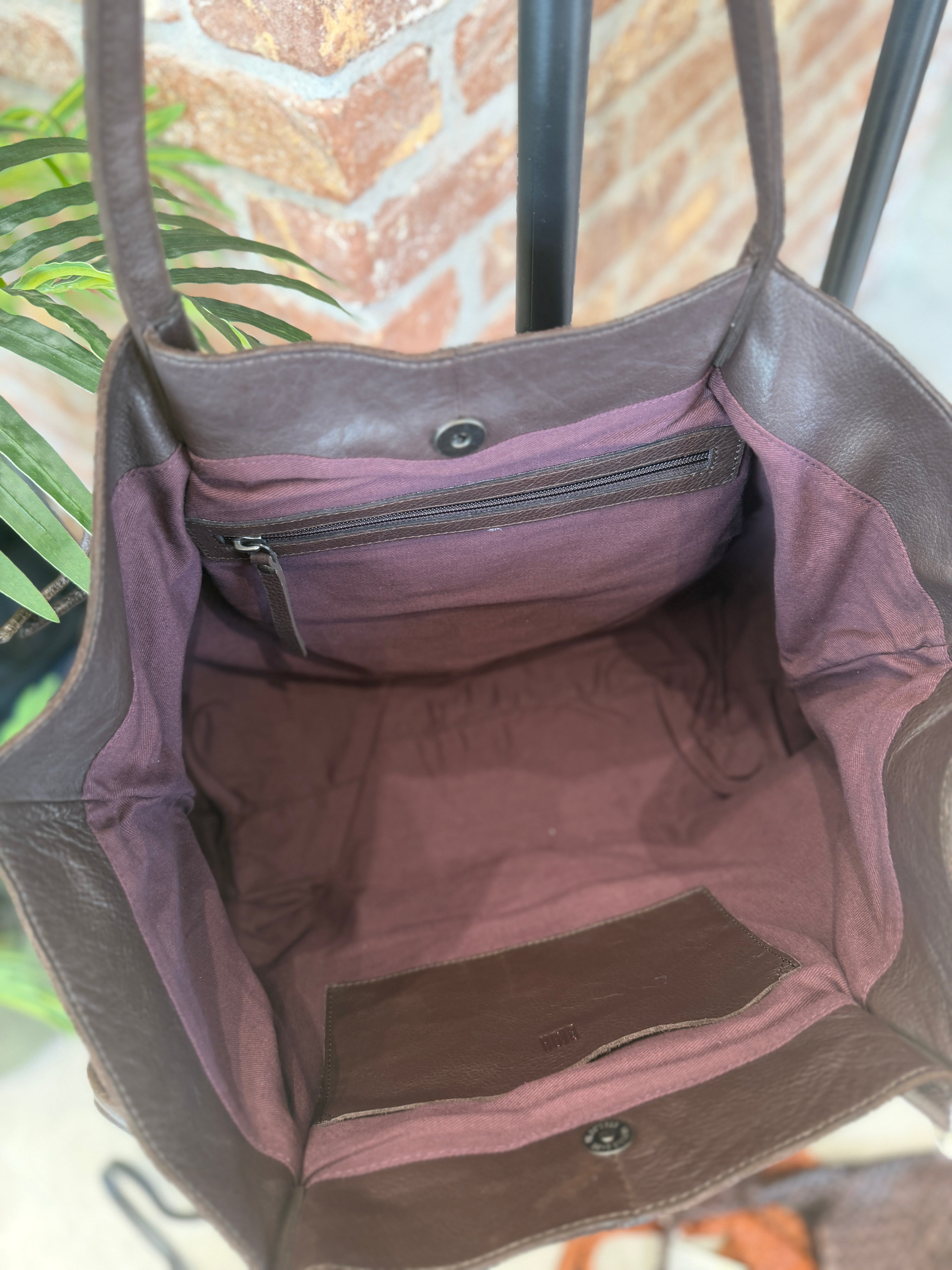 BIBA leather Brumley shoulder bag in Aubergine