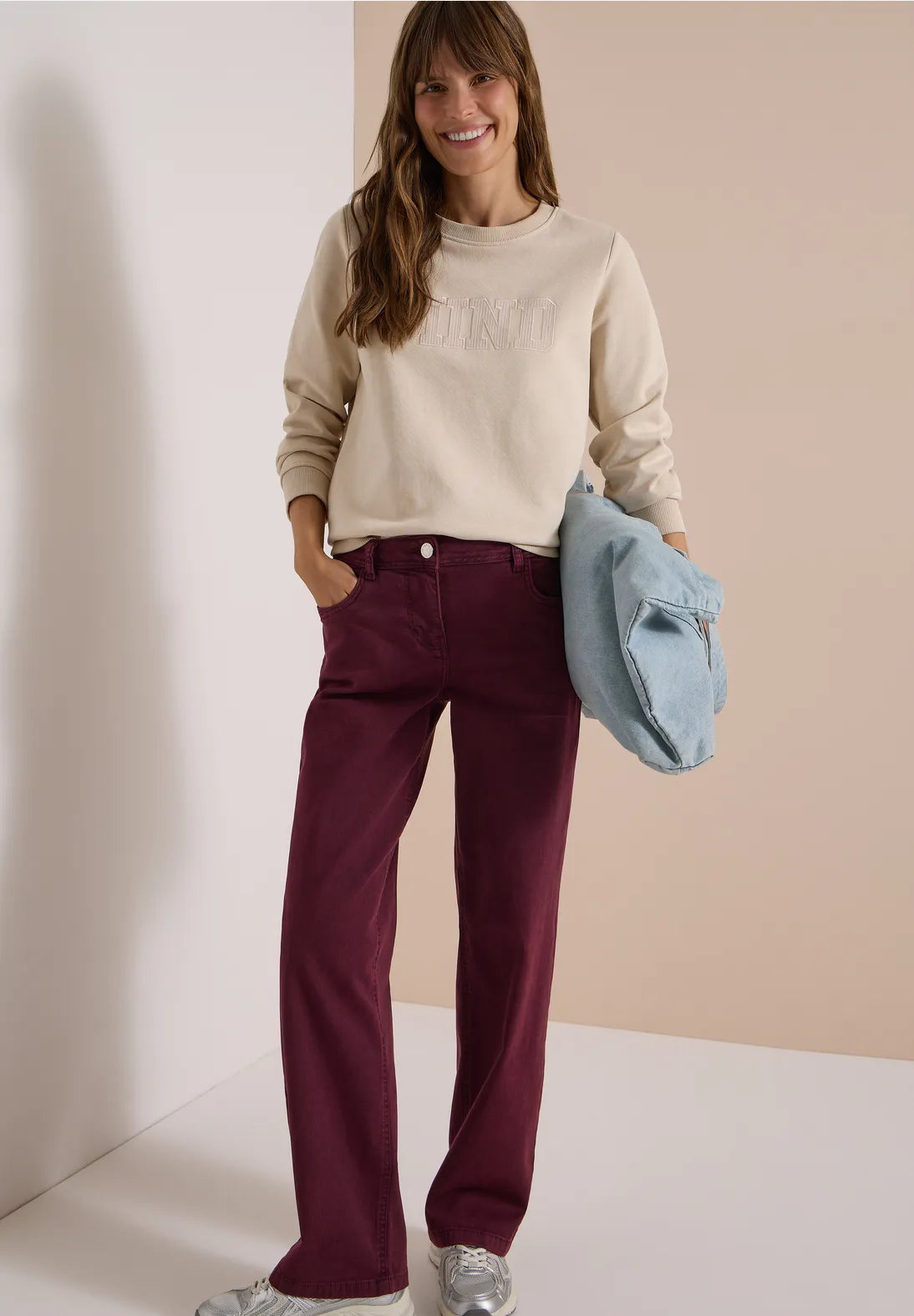 Neele Straight leg jeans In Red Wine