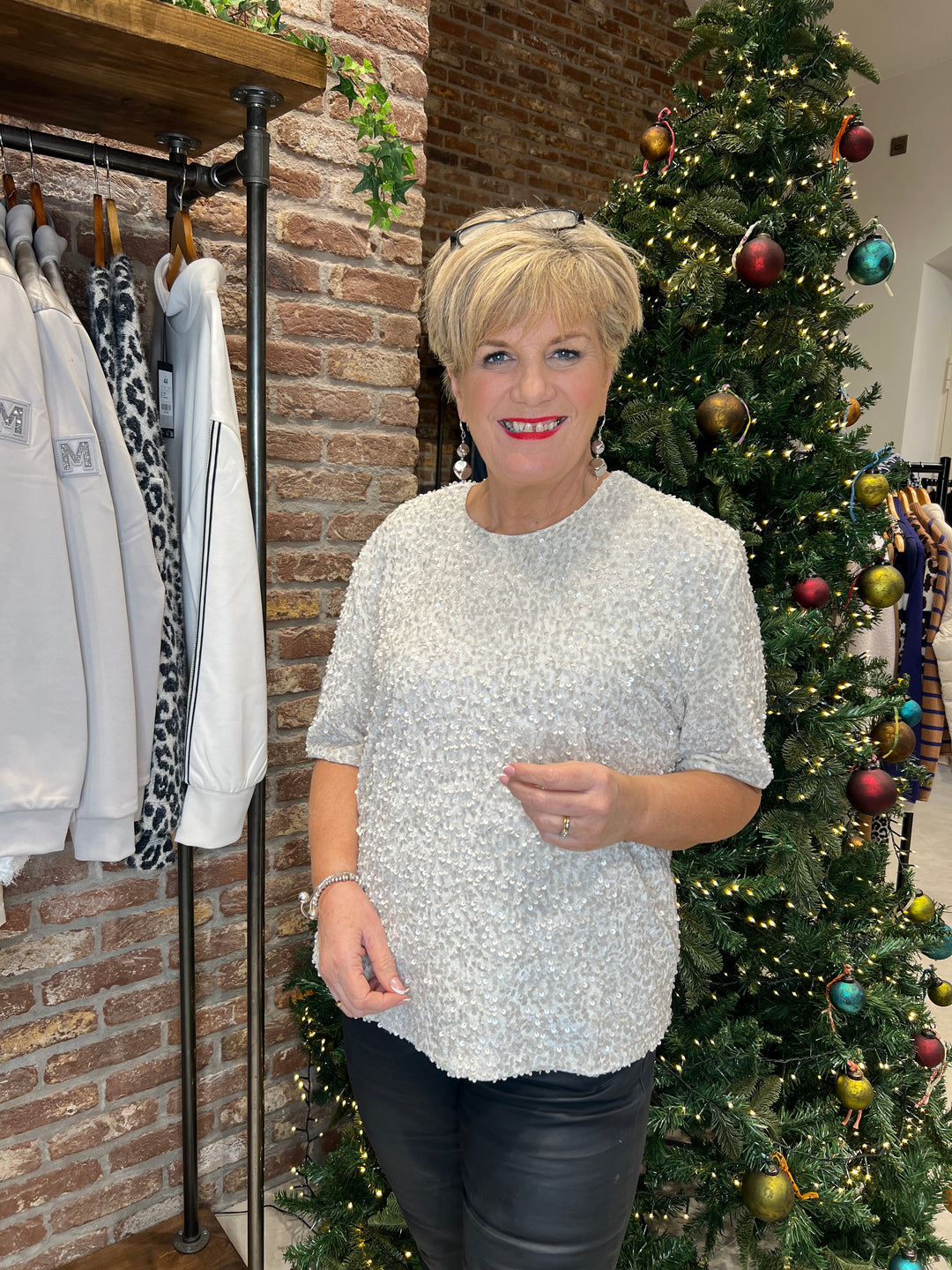 Culture Sequin Blouse In whitecap