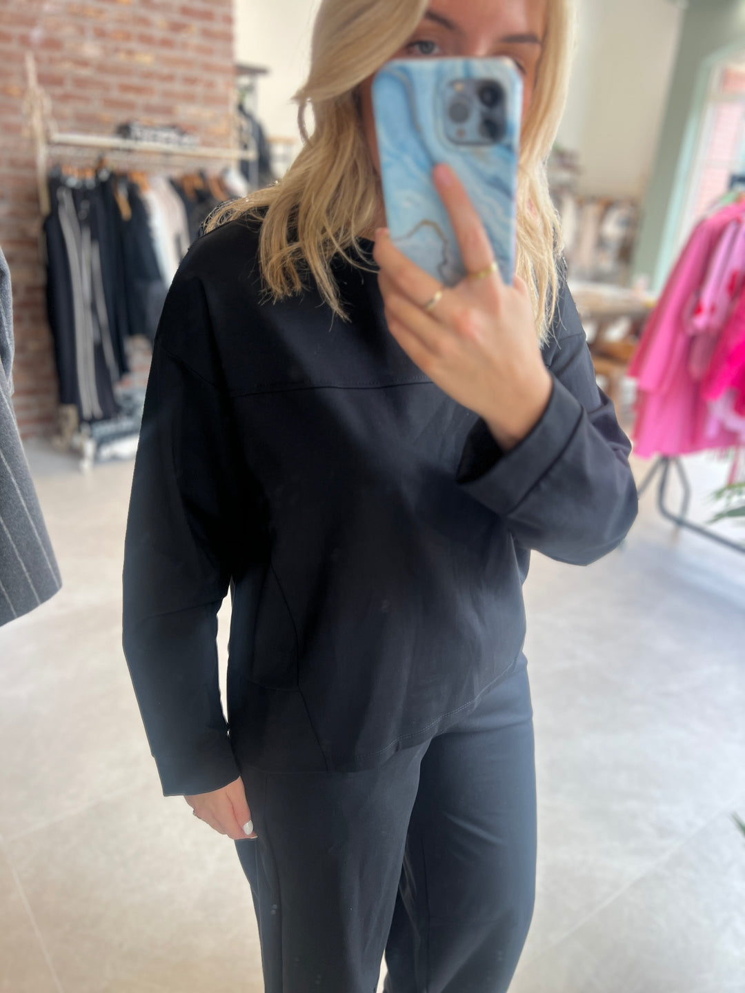 Deck By Decollage Leisure Top In Black