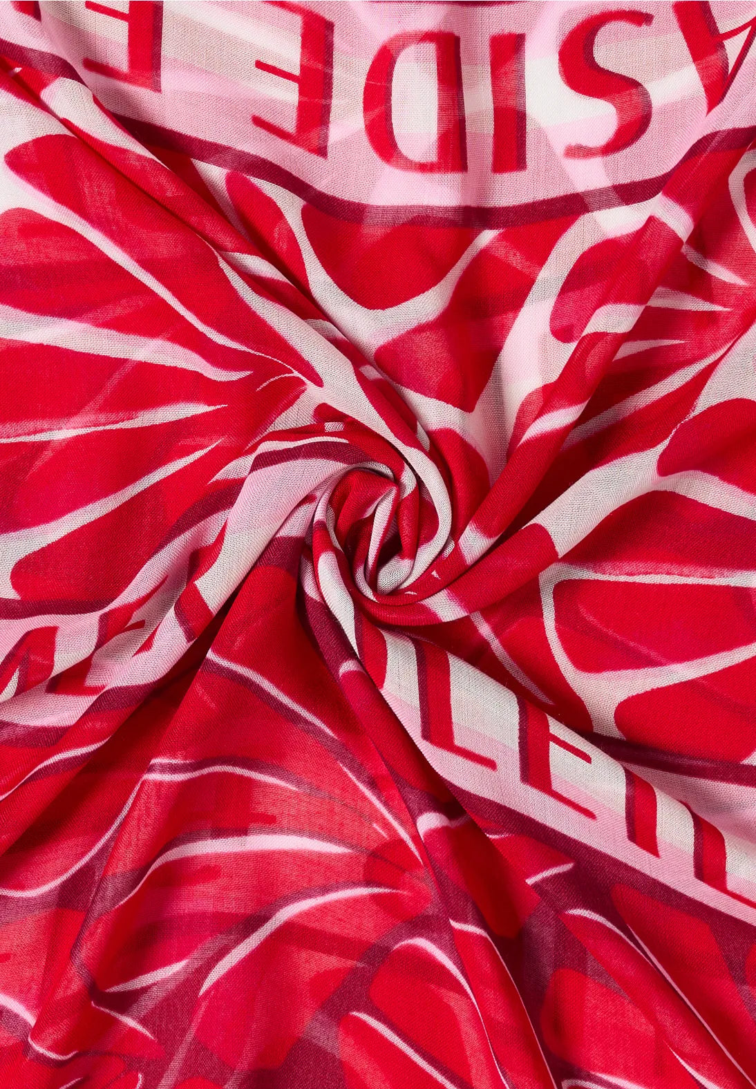 Cecil print Loop Snood In glazed apple red