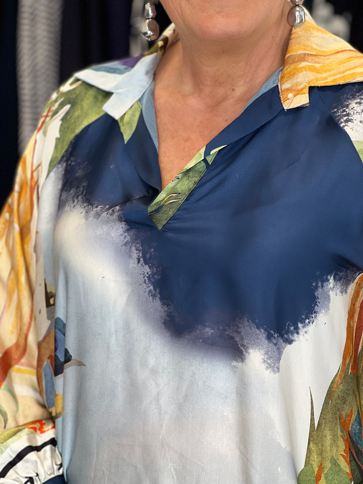 Deck By Decollage Scenic Patterned Blouse In Navy