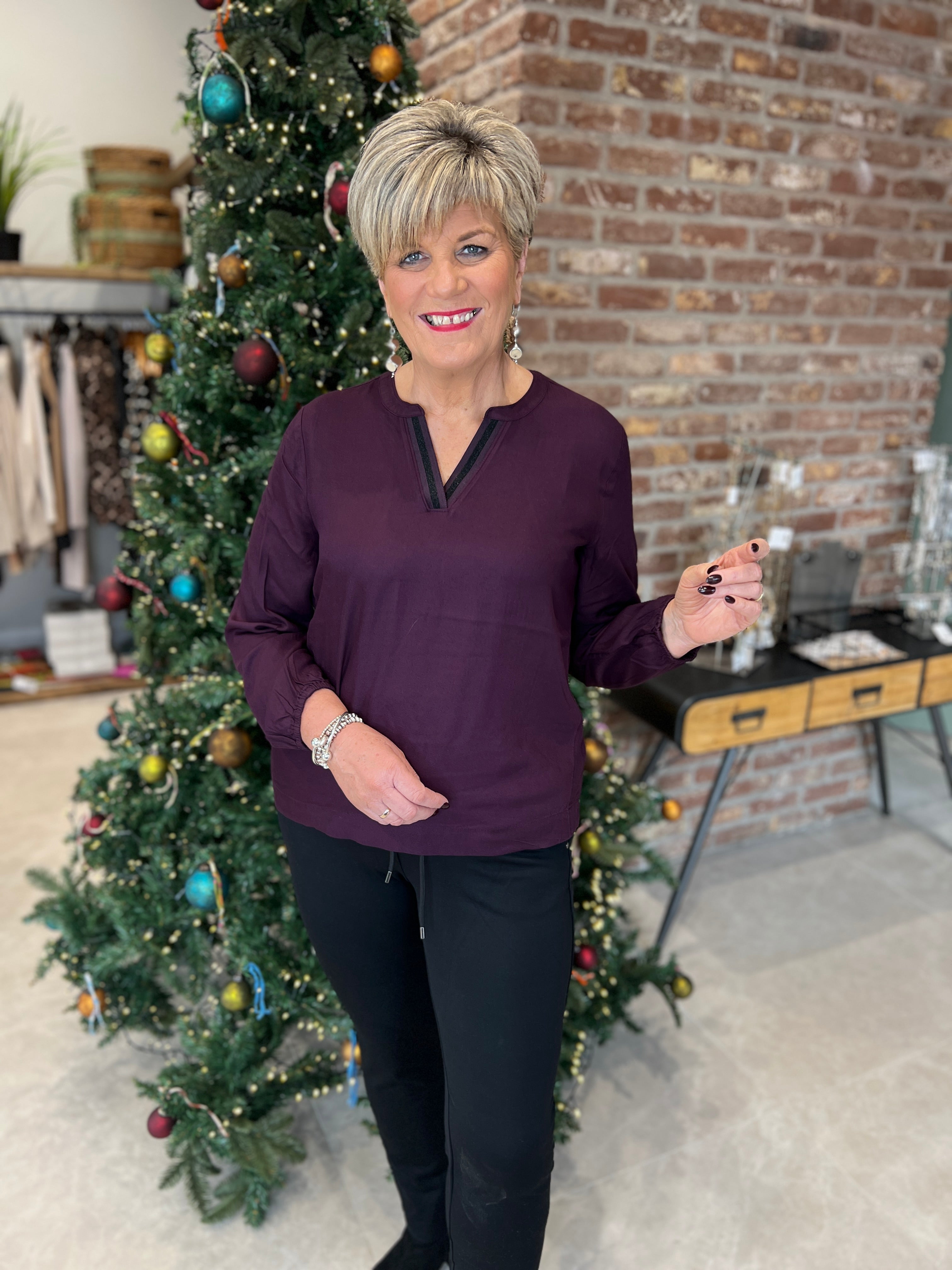 Cecil Blouse With Decor In Eggplant Red