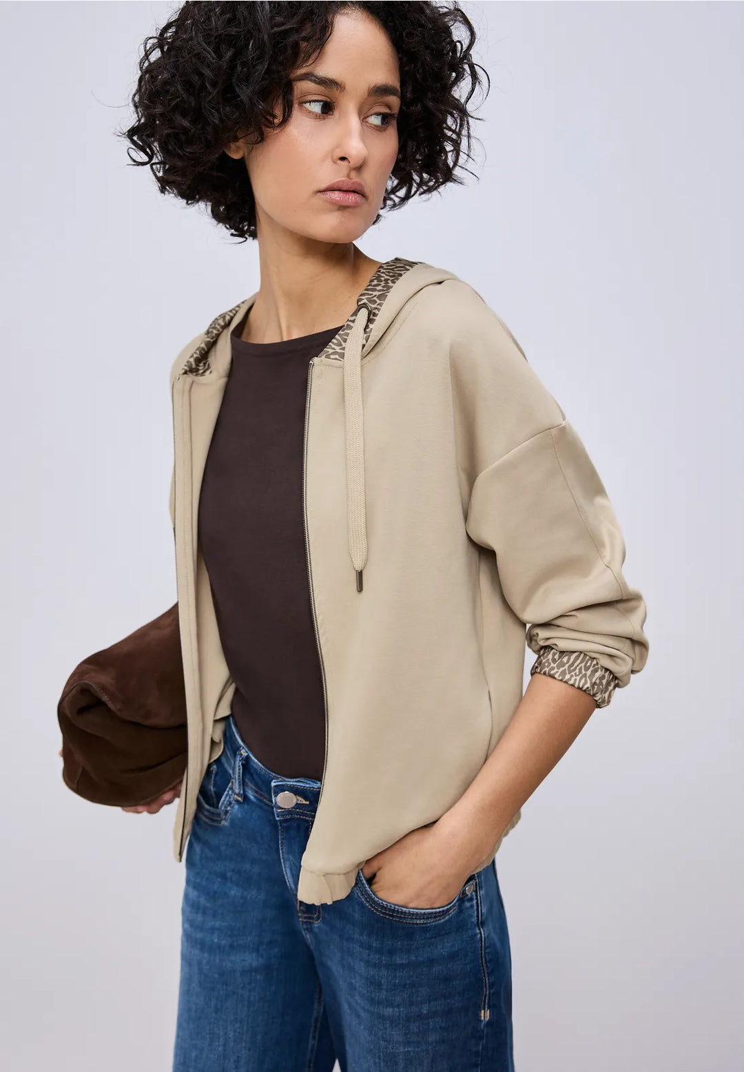 Street One Silk Look Jacket In Cotton Beige