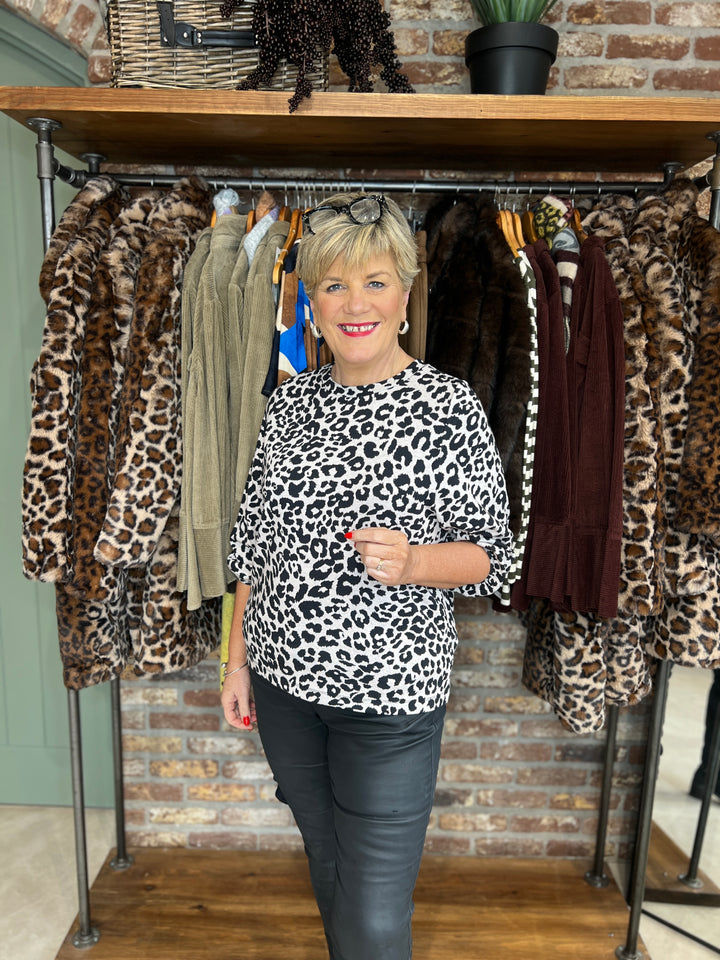 Street One Jacquard Sweatshirt In Soft Beige