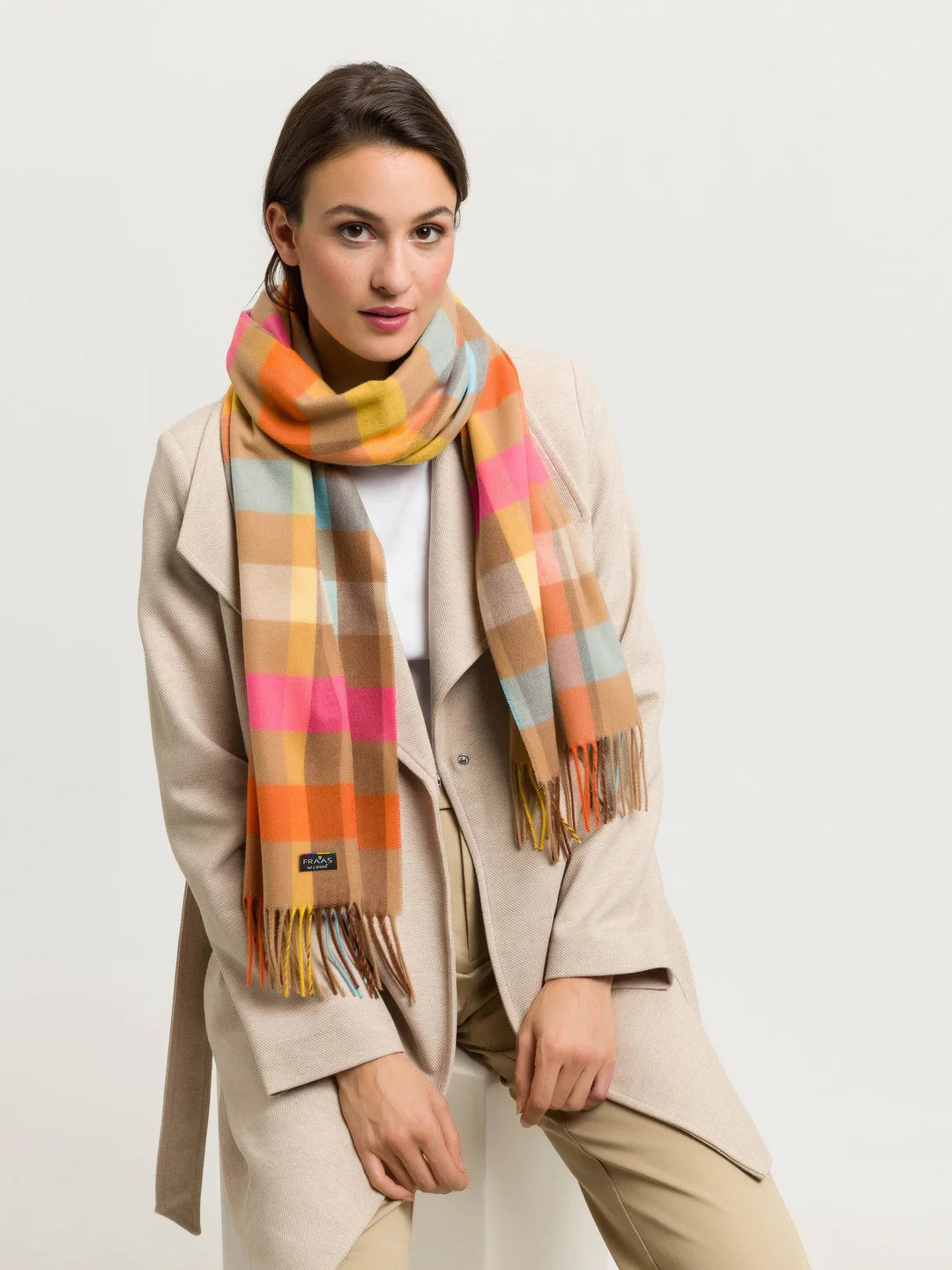 Cashmink small check design Scarf In Camel