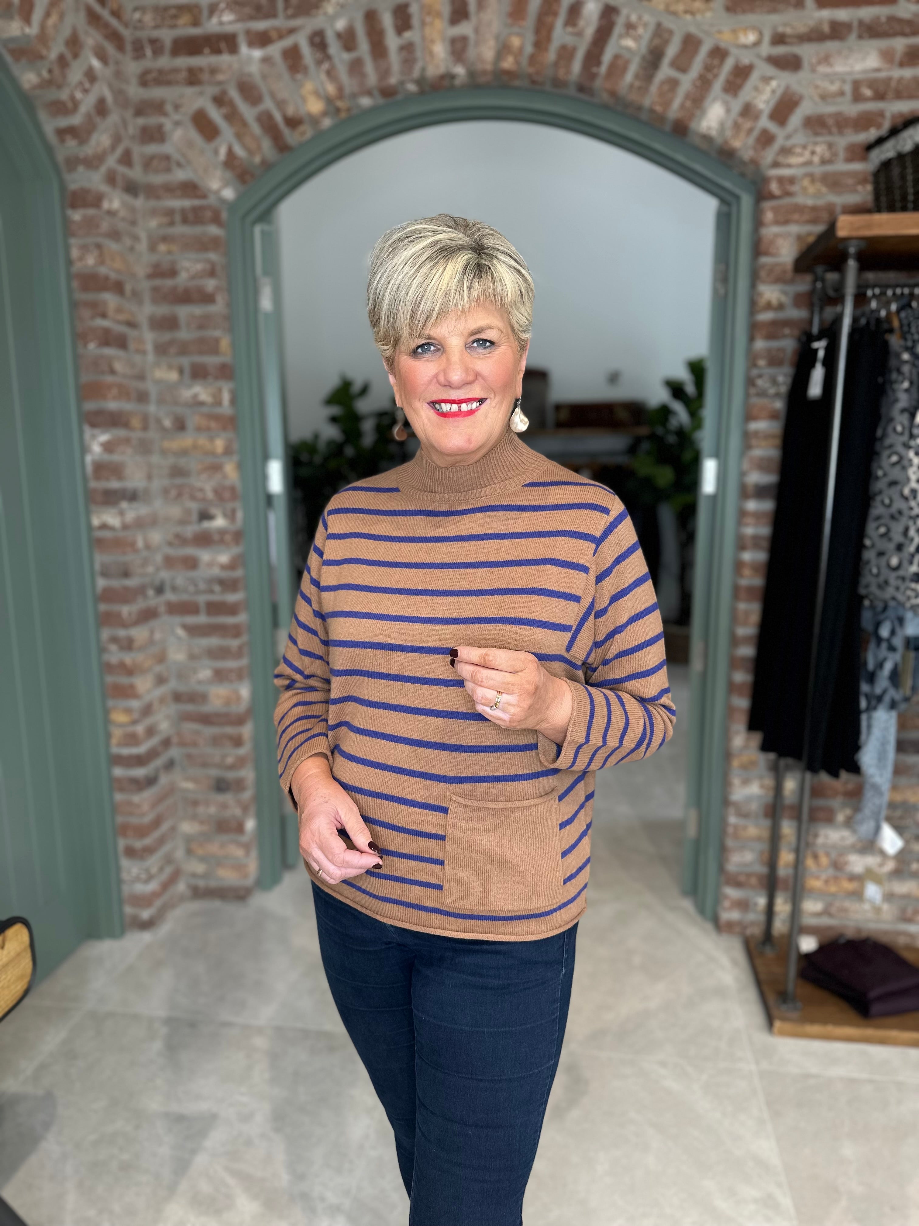Oui Pullover With Stripes In Dark Blue & Camel