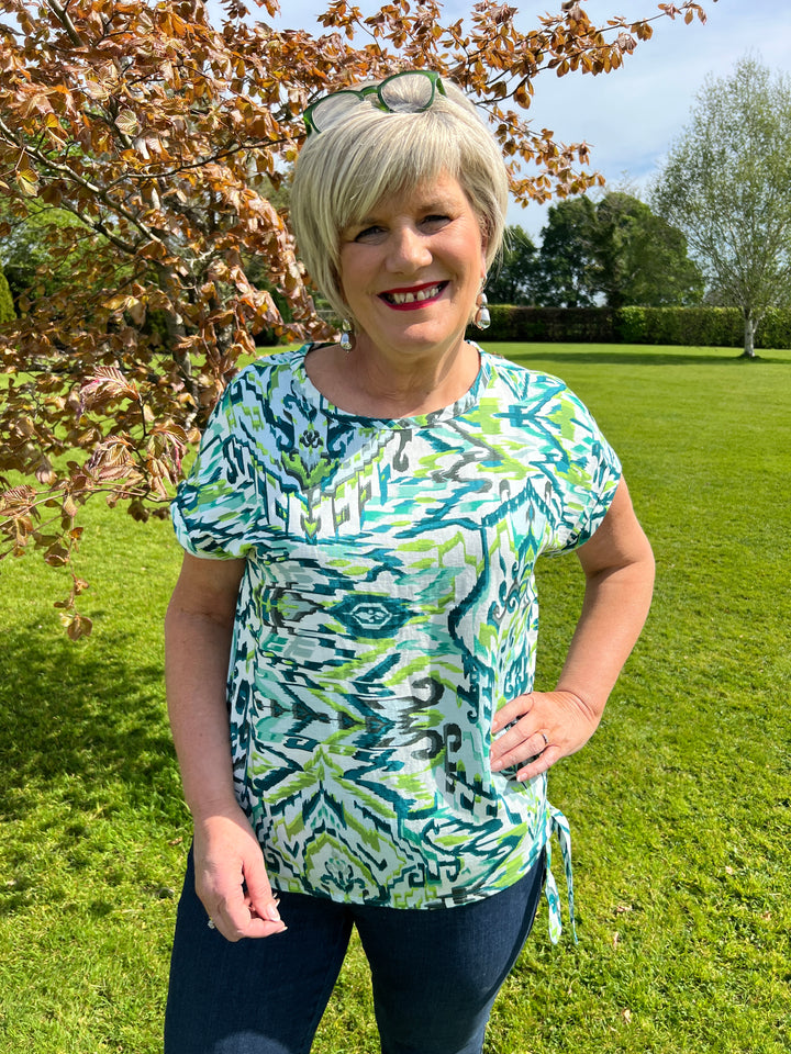 Cecil Linen Knot Blouse In Green Lagoo