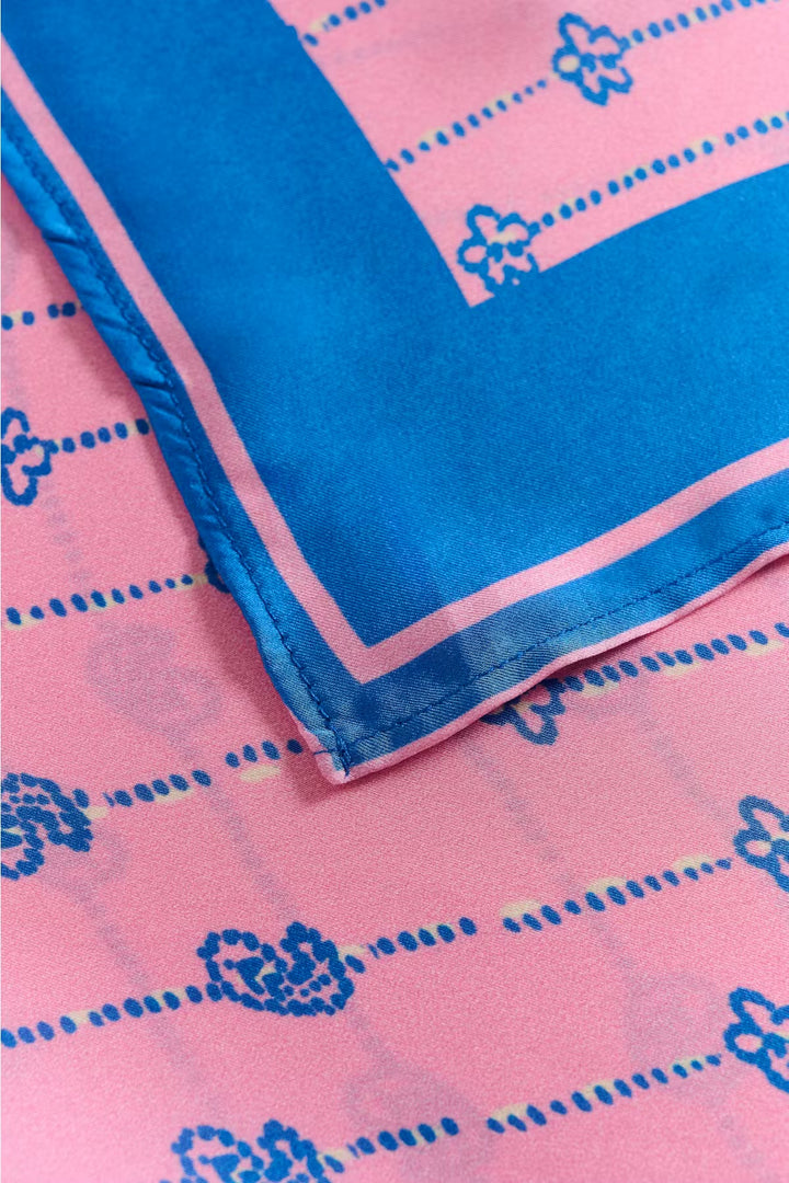 Culture Silky patterned neck scarf In blue & pink