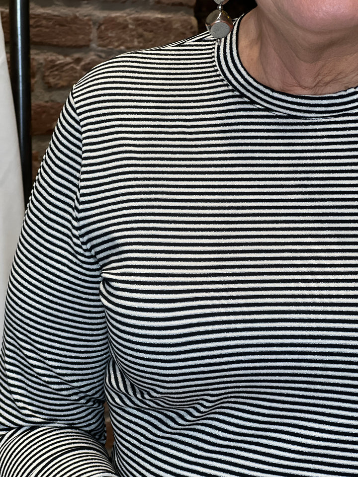 Culture Striped Top In Black & White