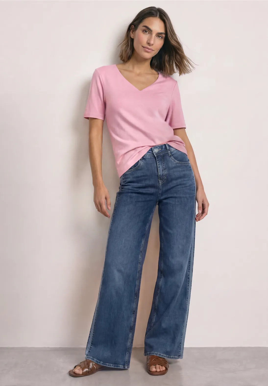 Heart Neckline with short sleeves in Vintage Blush