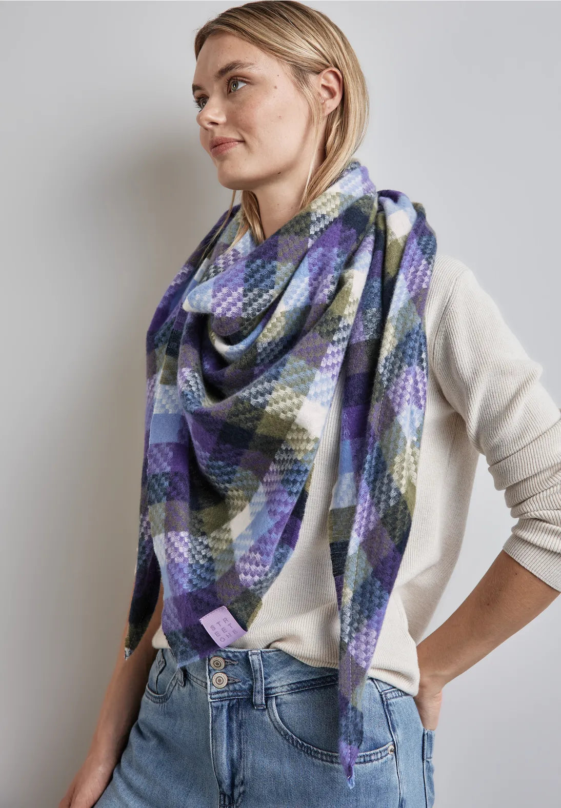 Street One Triangle Print Scarf In Gravity Blue