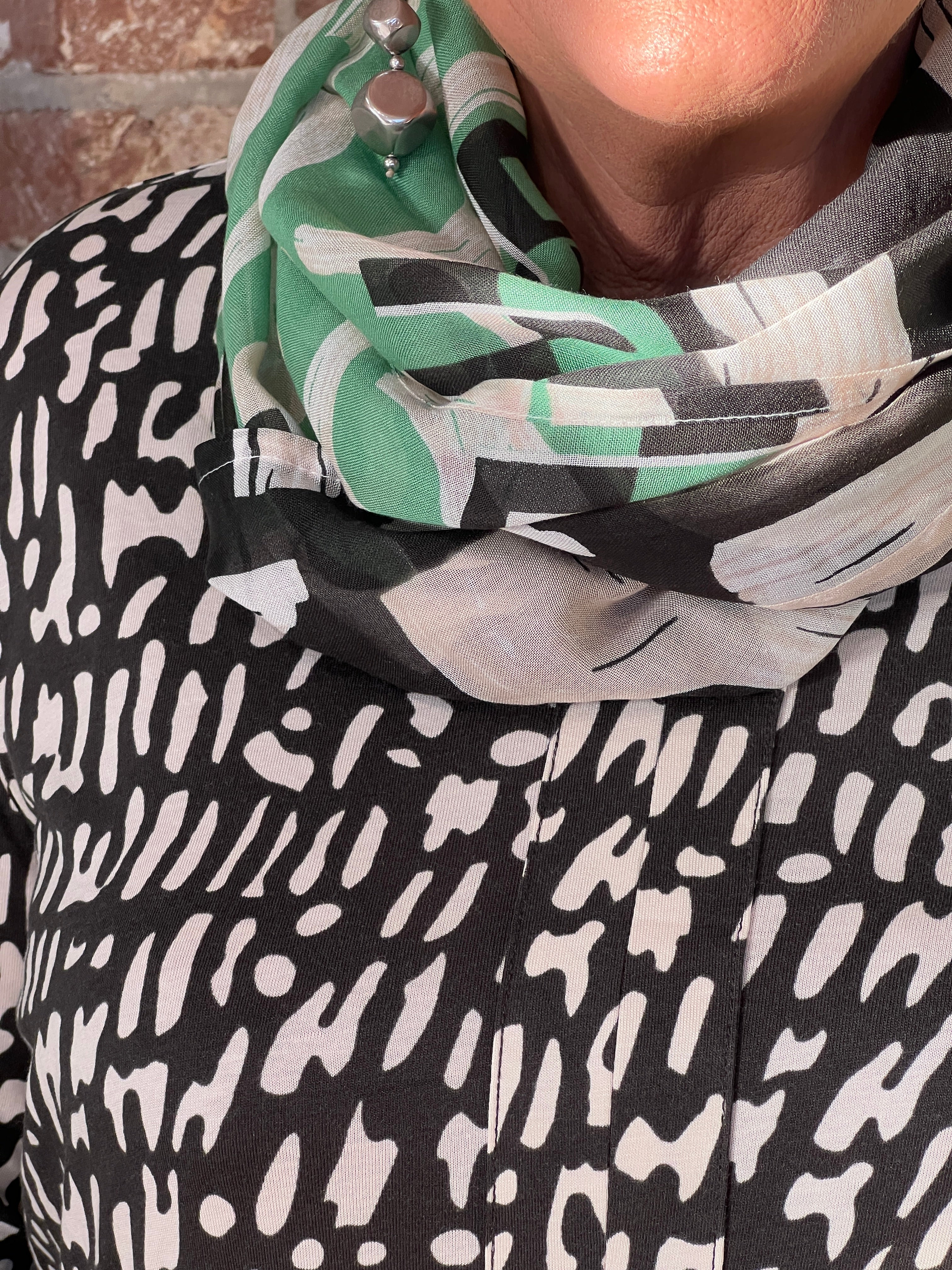 Cecil Minimal Patterned Top In Raw Khaki