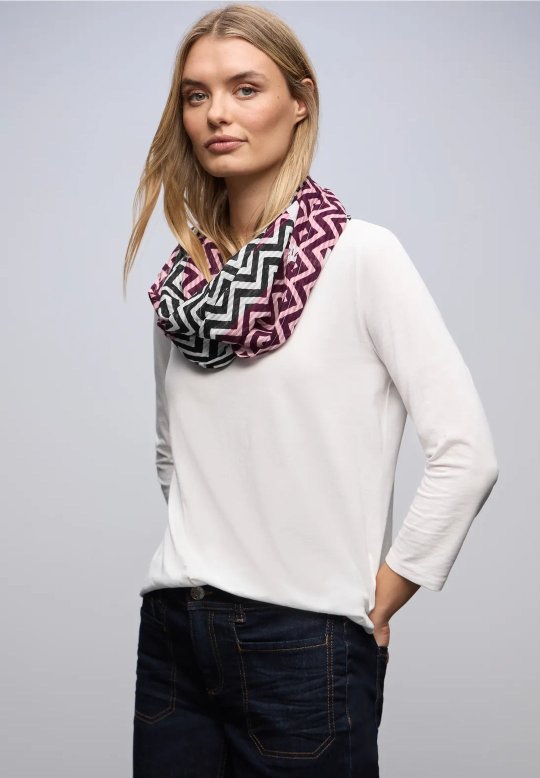Street One Geometric Snood In Black Multi
