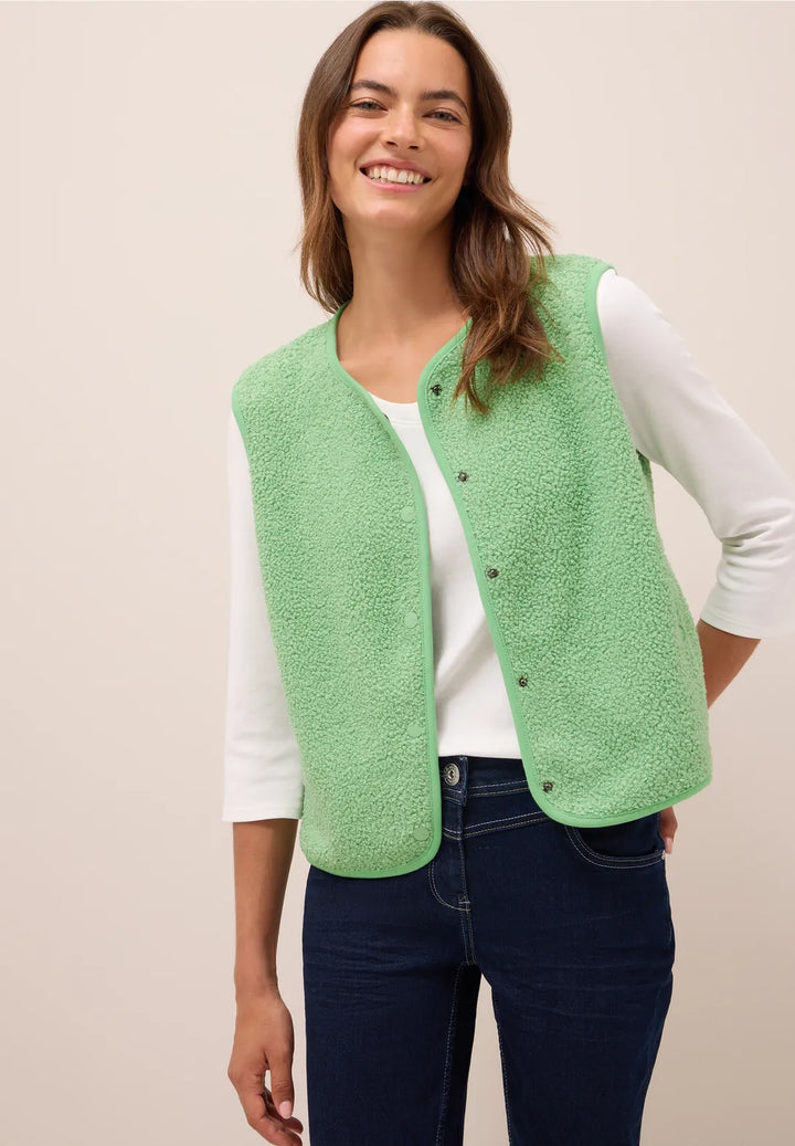 Cecil Curly Vest In Fennel Green