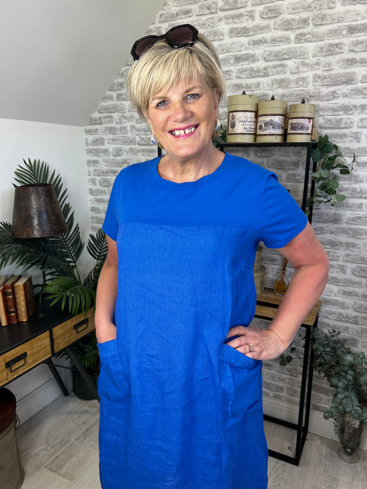 Peruzzi Raised Pocket Dress In Royal