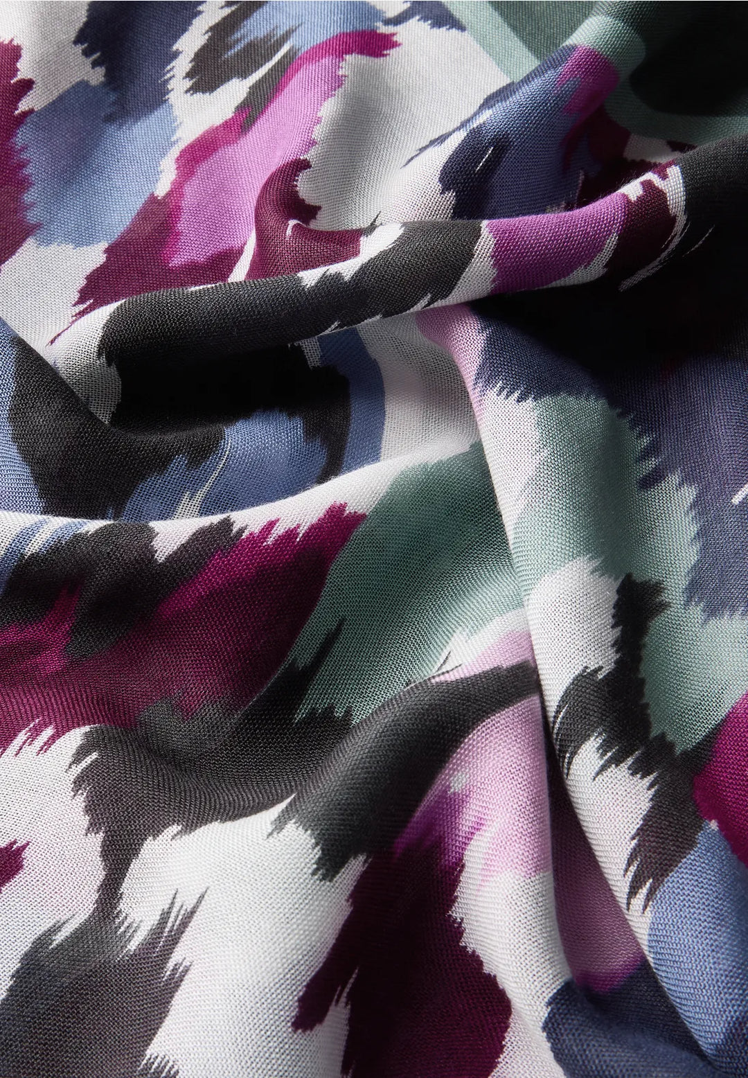 Cecil Printed Cloth Scarf In Vanilla White