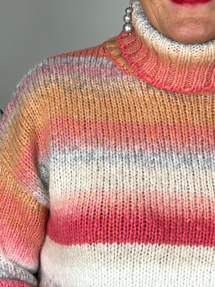 Milano Italy Turtle Neck Pullover In Coral multi
