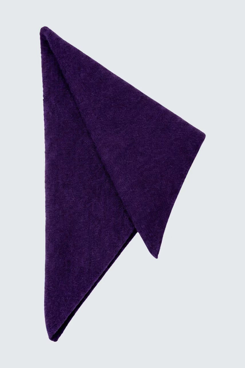 Triangle scarf in ultra violet