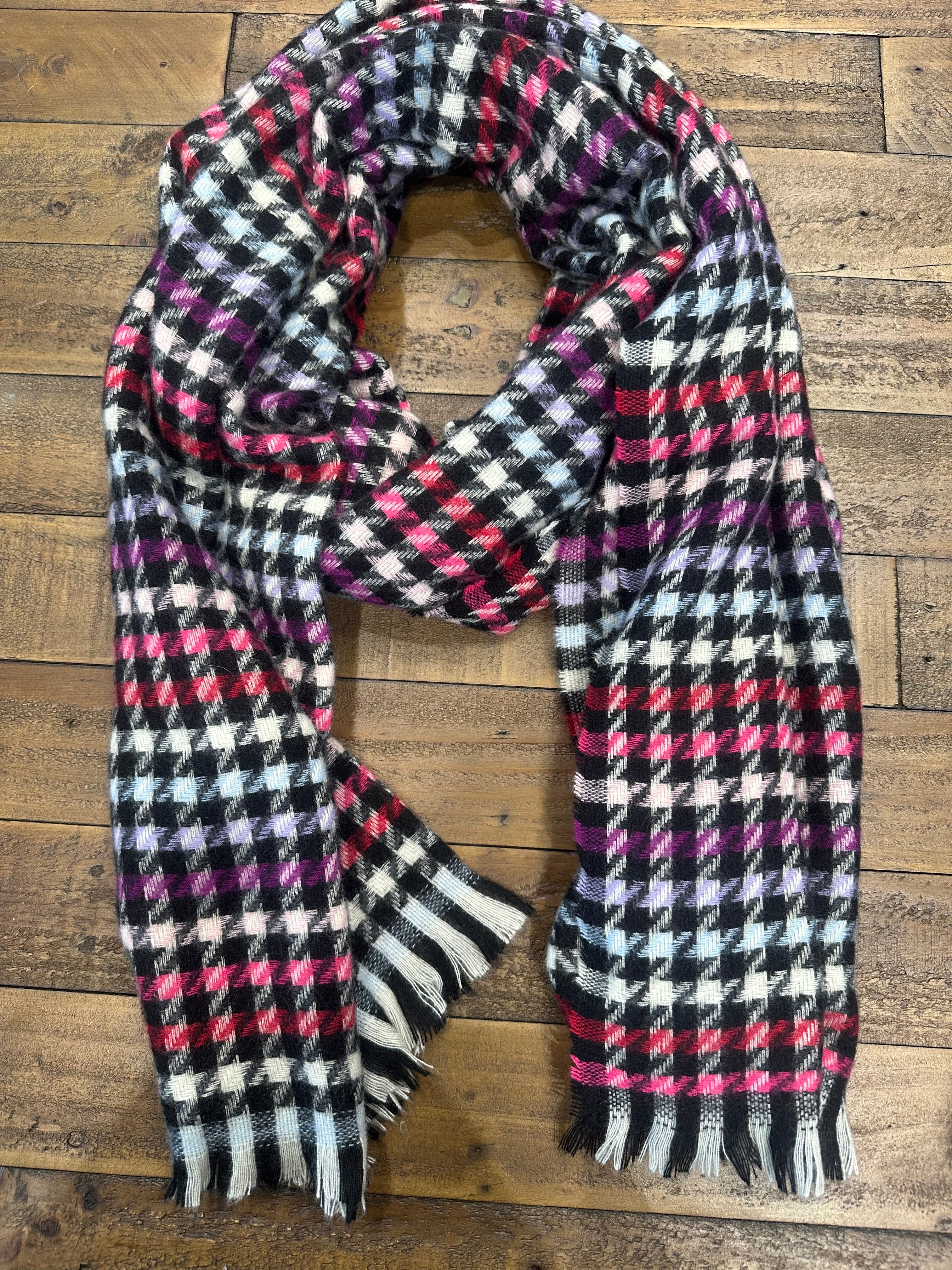 Street One Houndstooth Scarf In Multicoloured