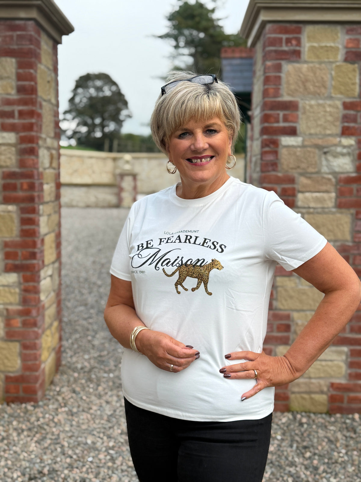 T-shirt with front graphic maison in white