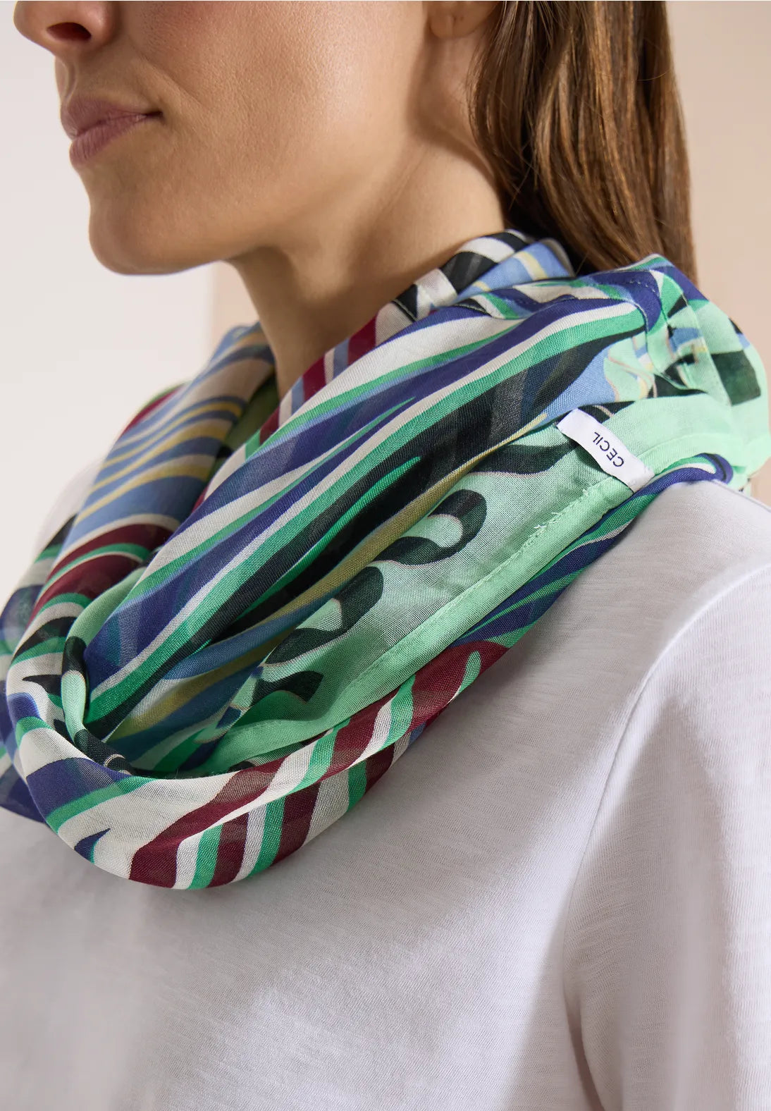 Cecil Loop Snood In Palm Breeze Green