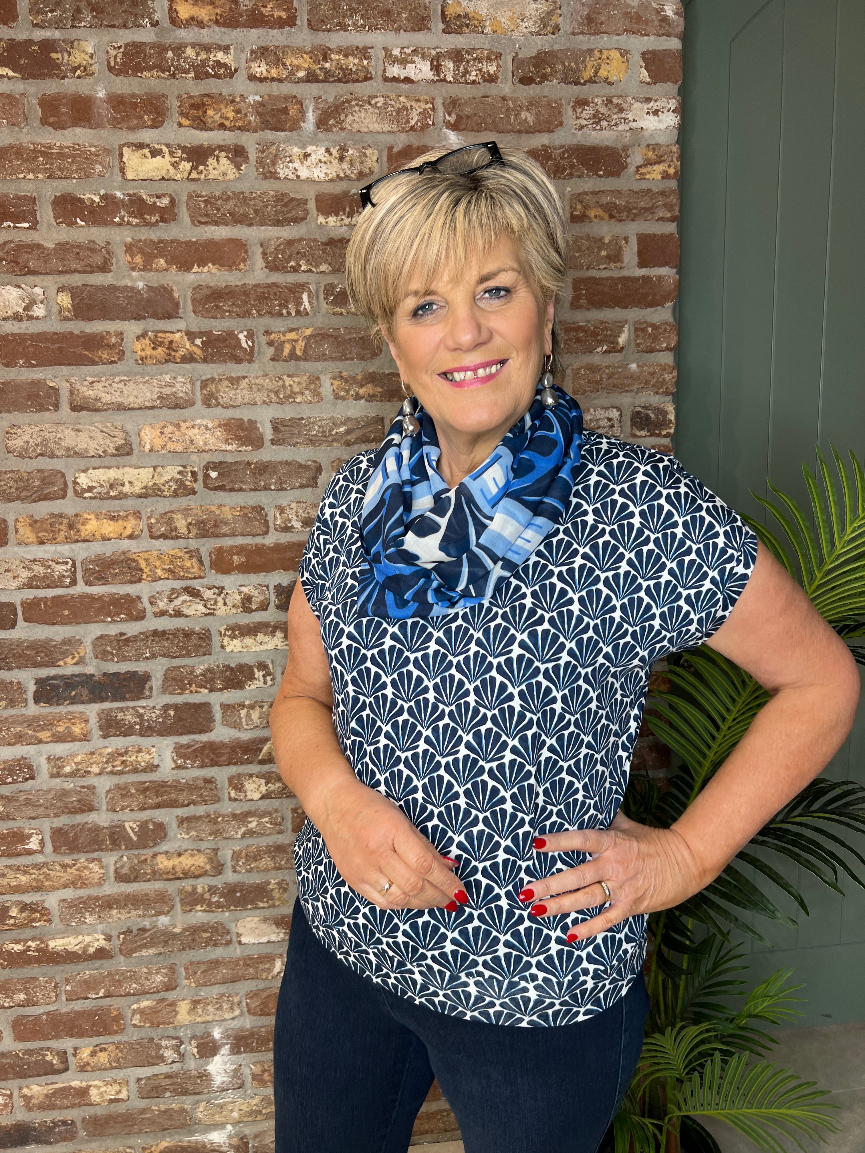 Cecil v-neck print top In Universal Blue
