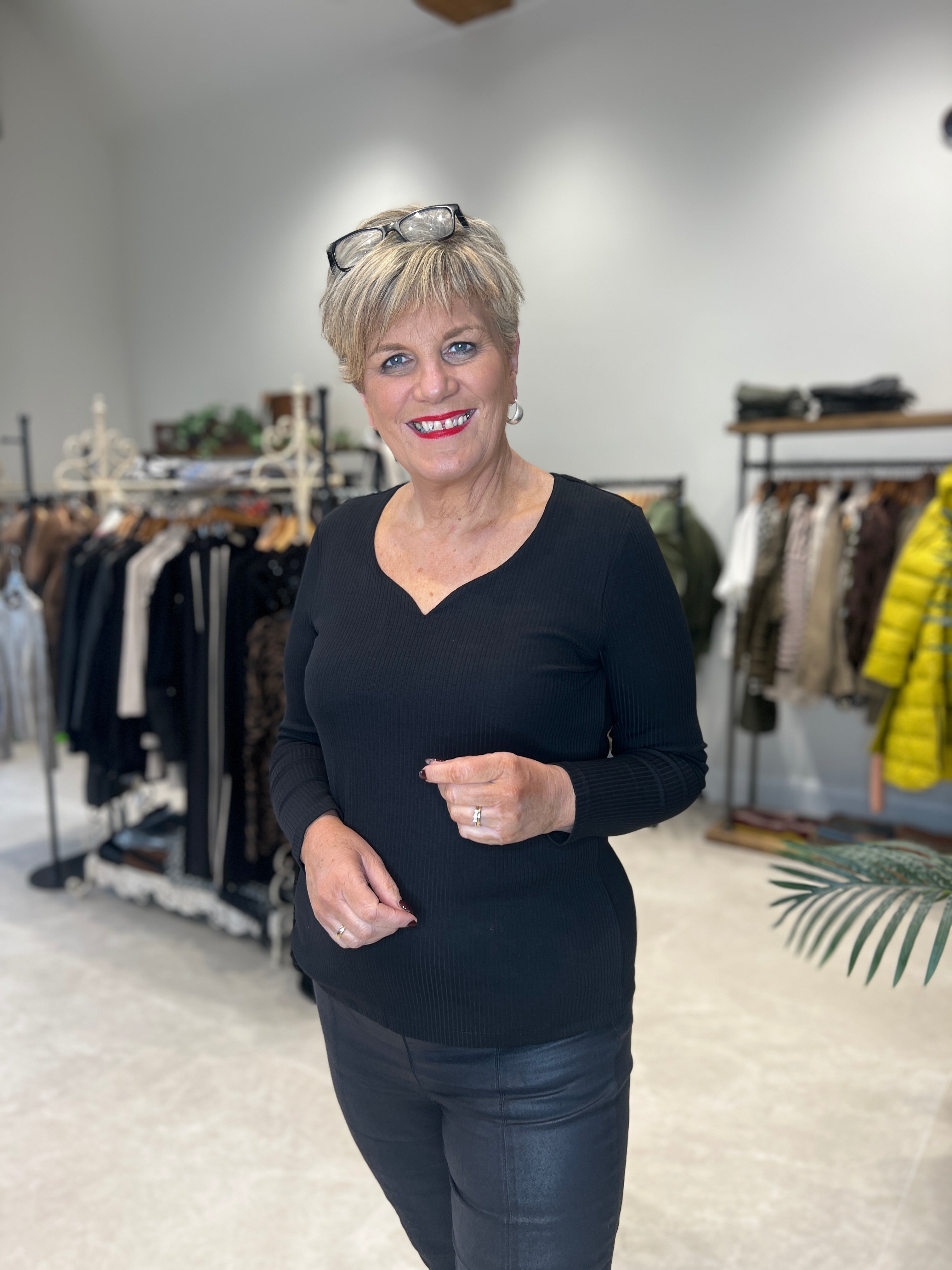 Street One Ribbed Heart Neckline Top In Black