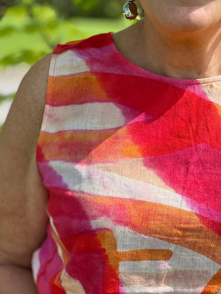 Milano Italy Sleeveless Blouse In Lobster Print