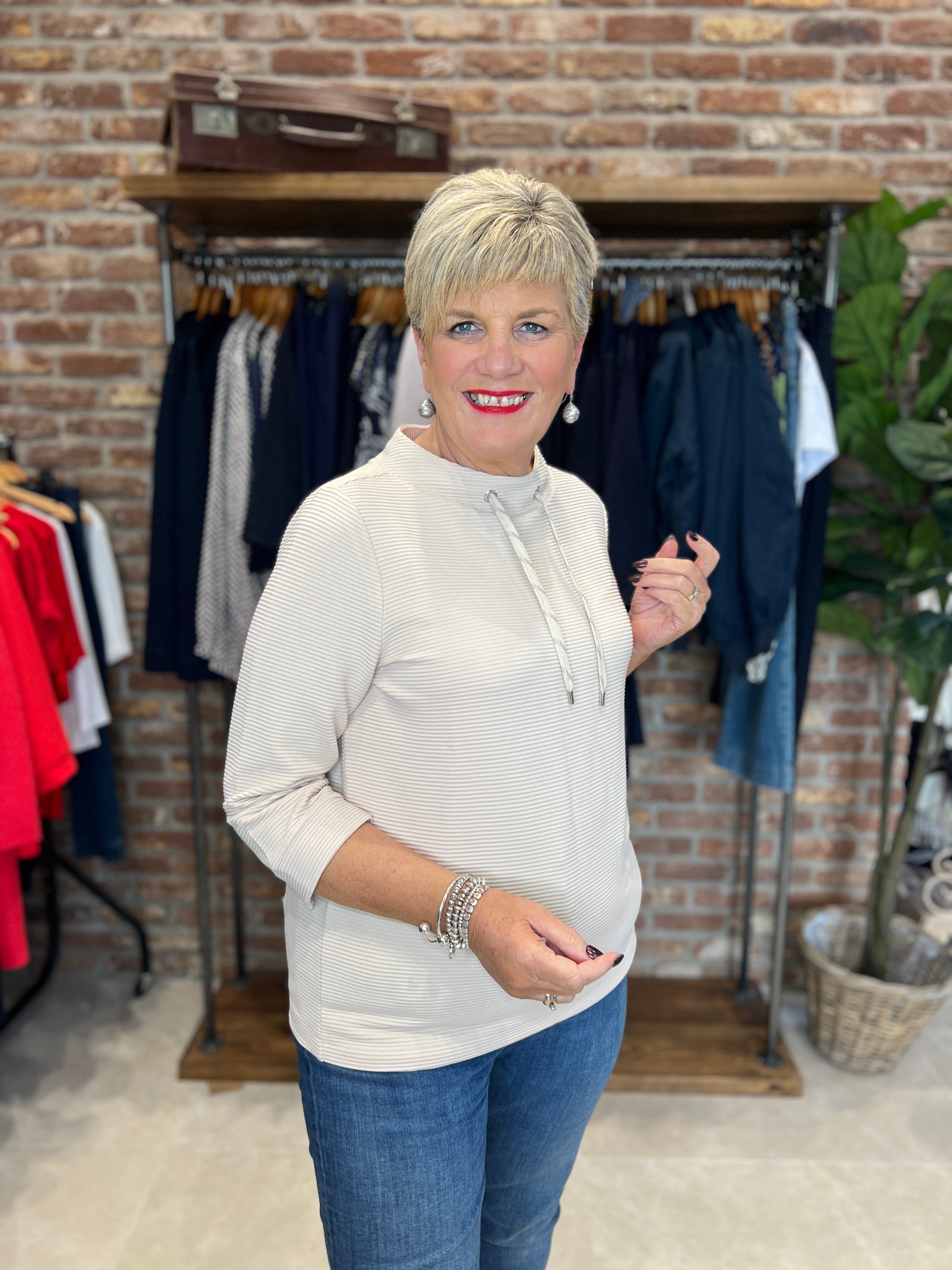 Cecil Ribbed Funnel Neck sweatshirt In Oat Milk Beige