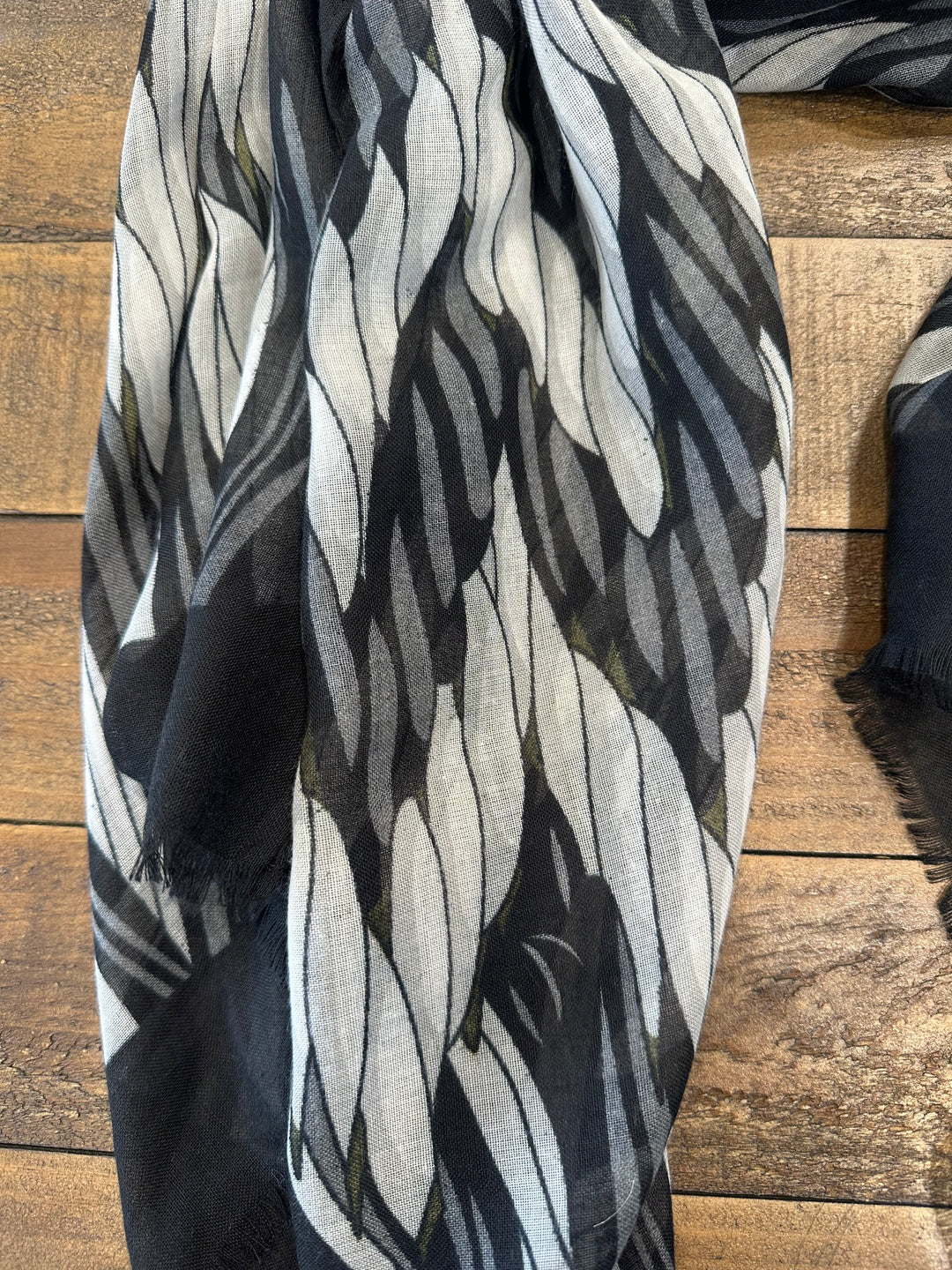 Soya Concept Idamarie Scarf In Black Multi