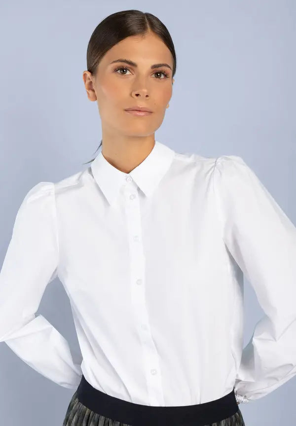 More & More Volume Sleece Blouse In White