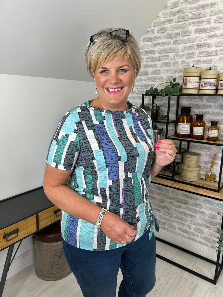 Cecil Big Print T-shirt In Fir Green