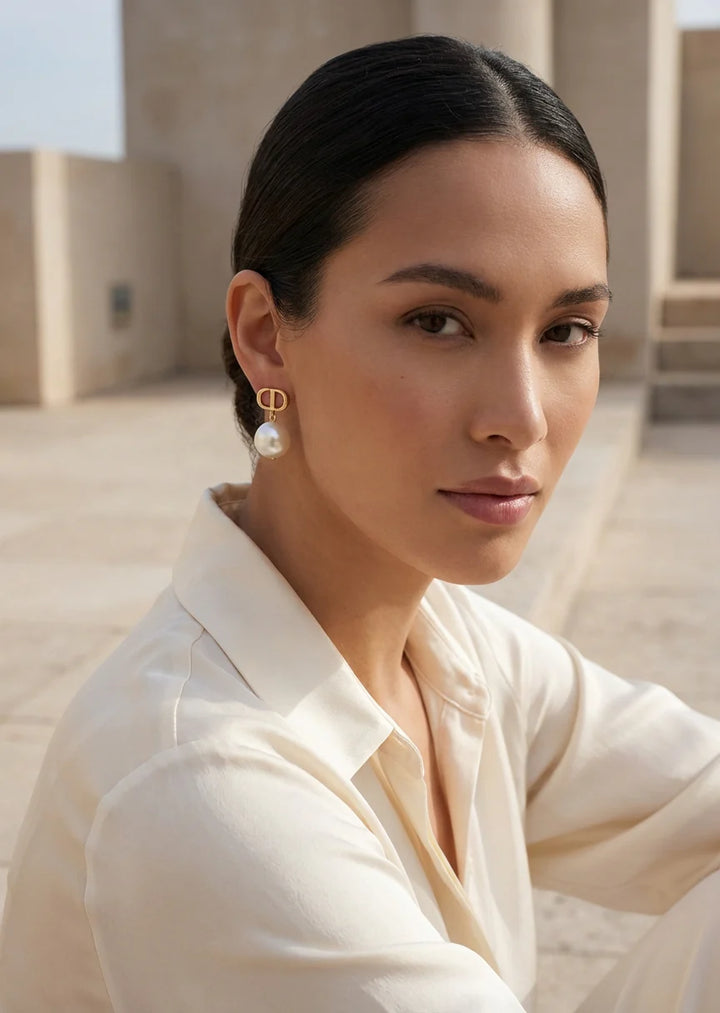 Envy Large Pearl Earrings In gold