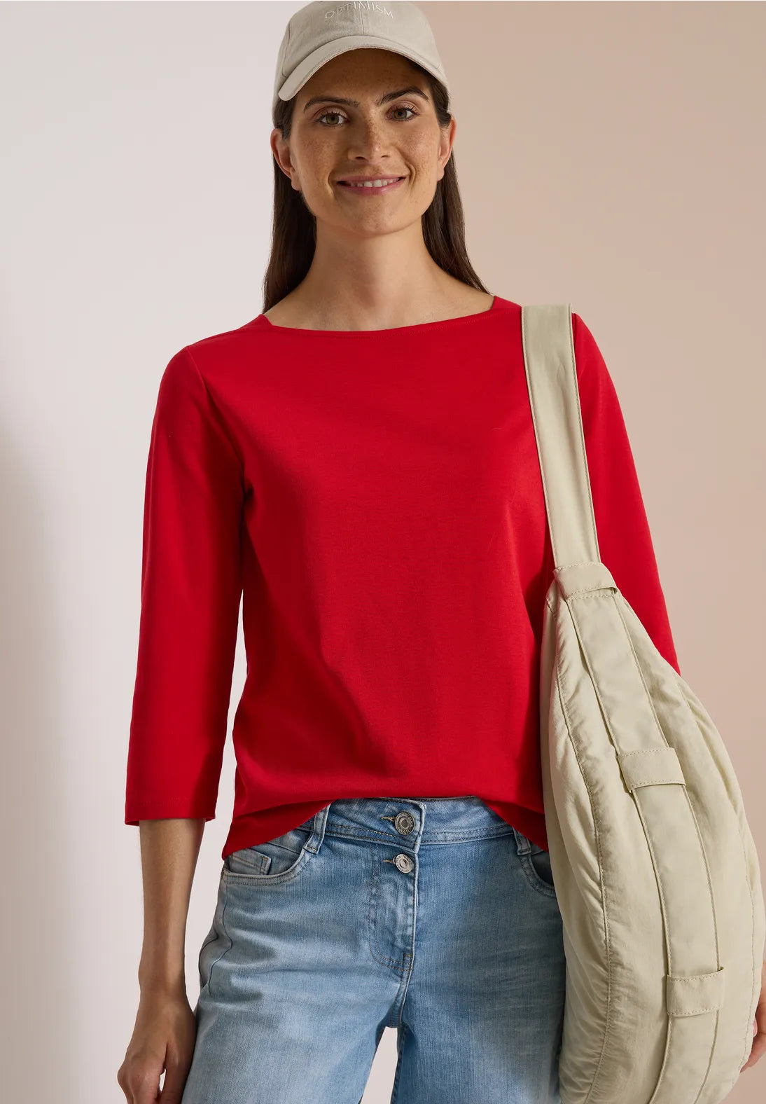 Basic boatneck top in flame red
