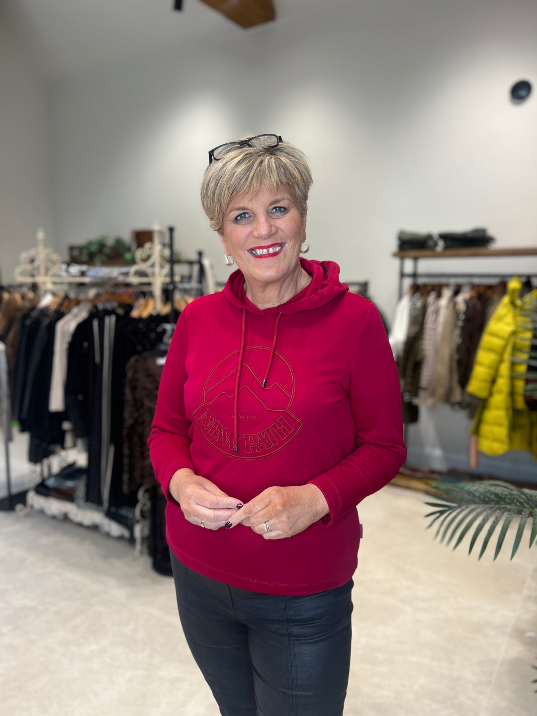 Cecil Embroidery Hoodie In Beaujolais Red