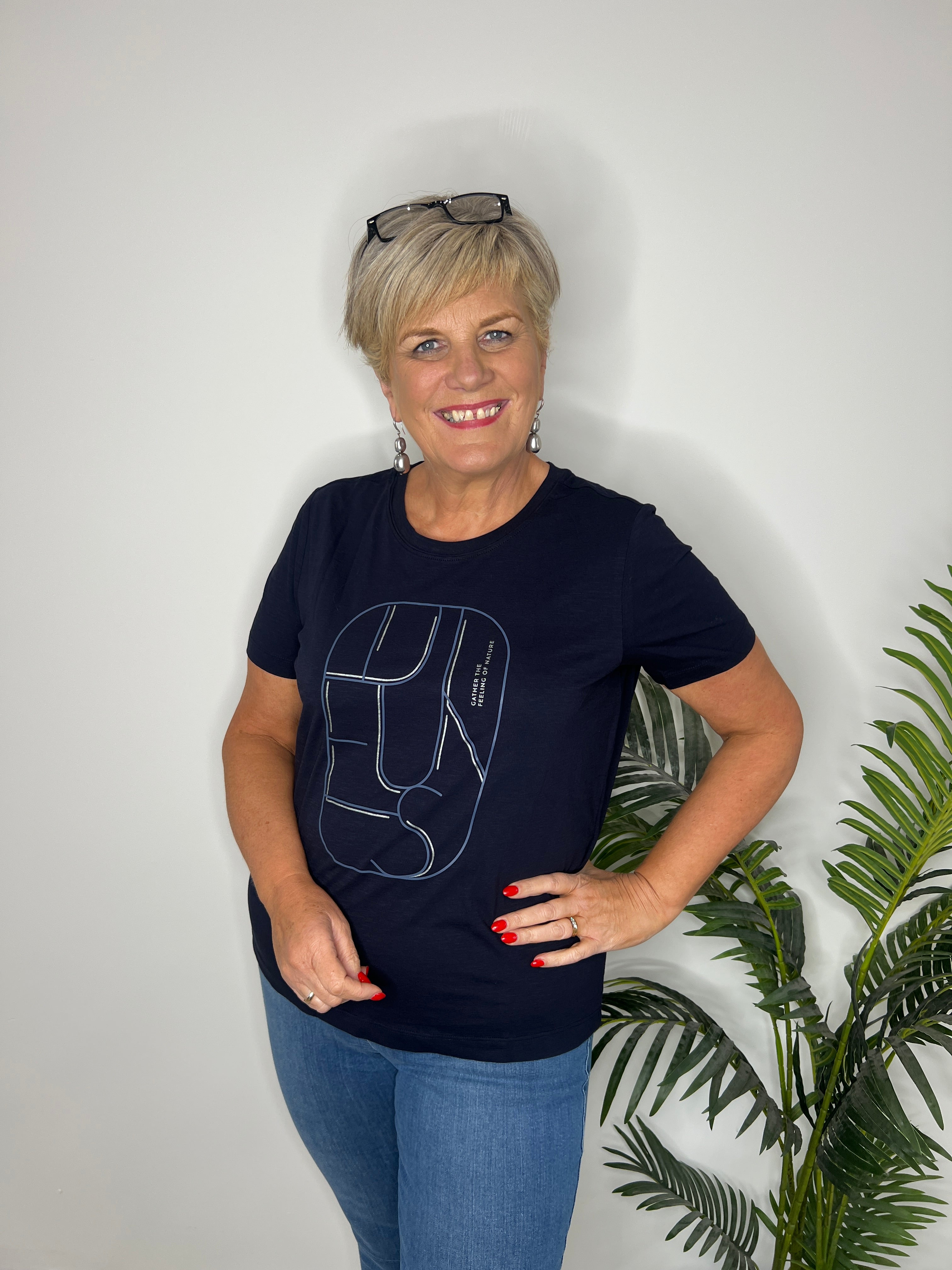 Cecil T-shirt With Artwork In Urban Dark Blue