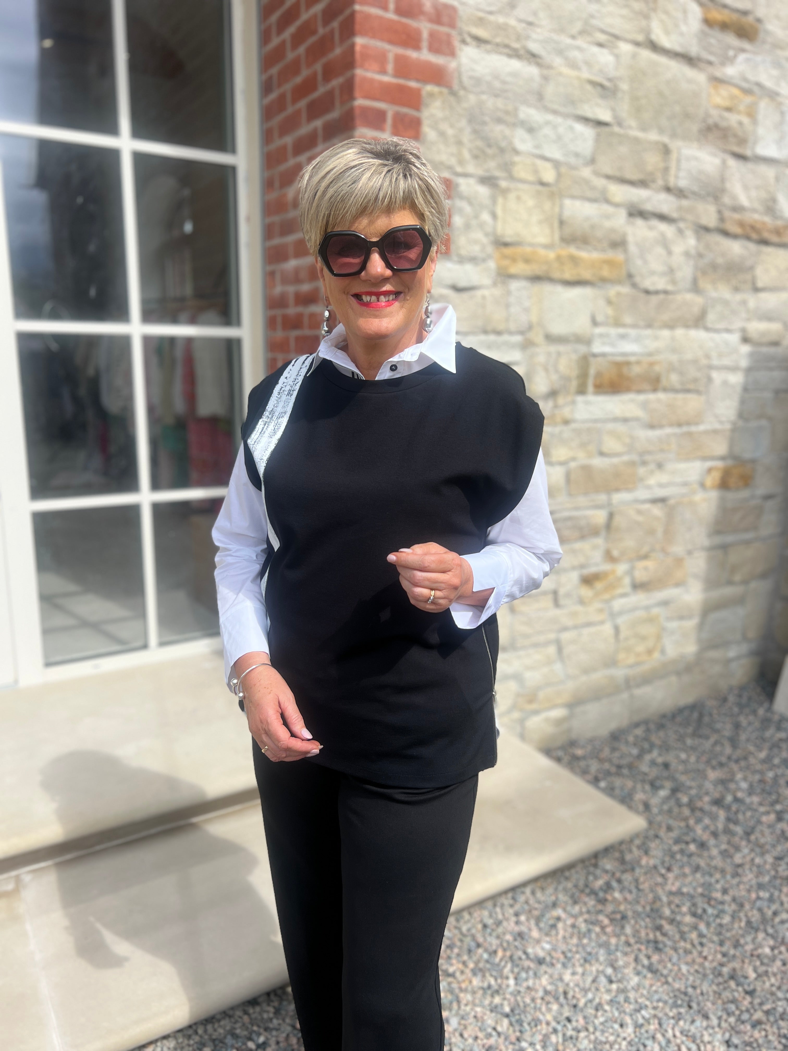Peruzzi Brush Stroke Tabard Top In Black