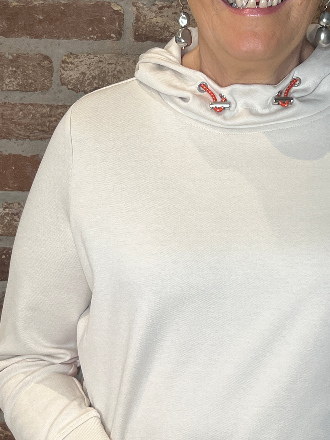 Cecil Hoodie With Zipper Details In Pearl Beige