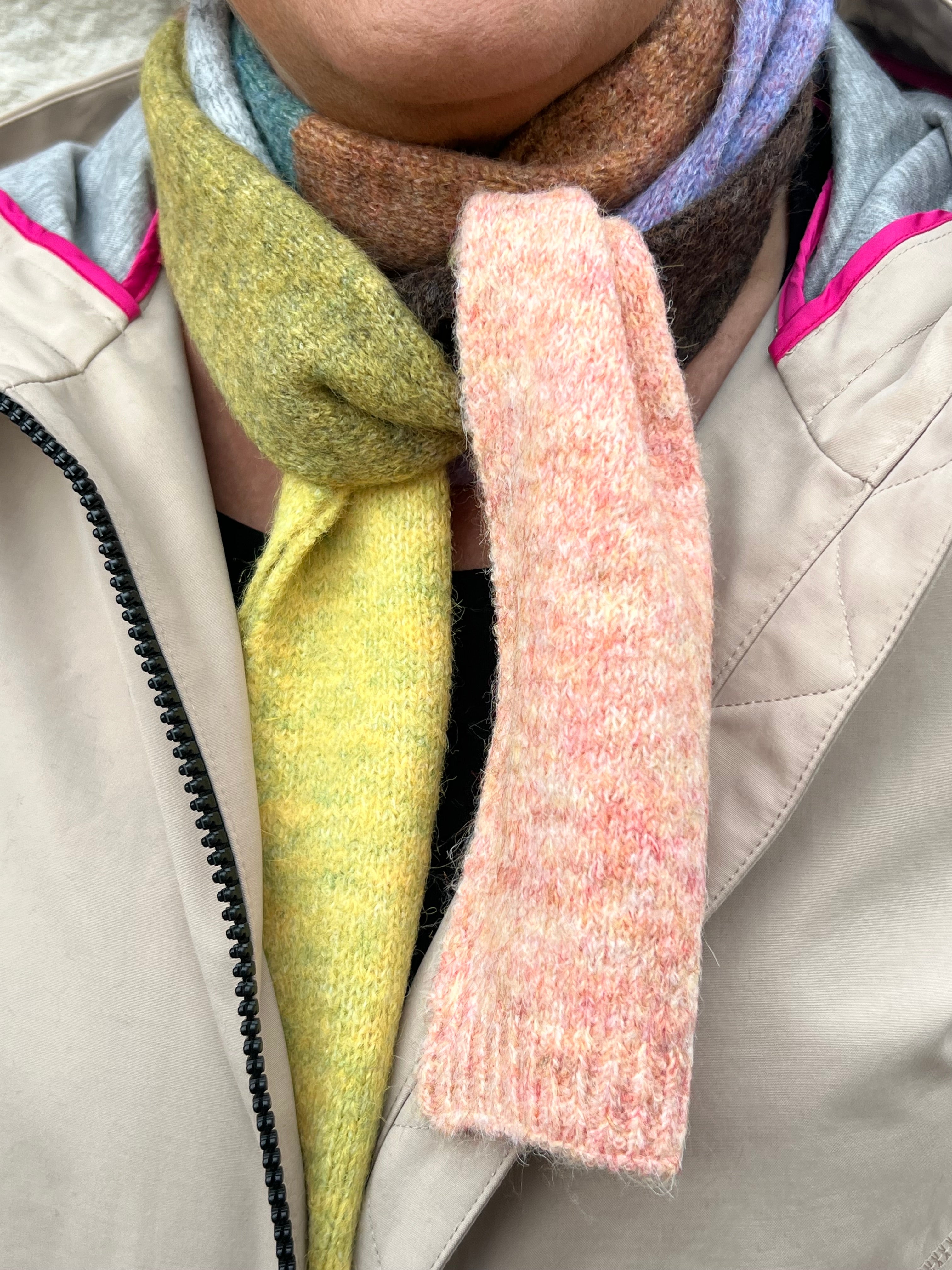 Narrow Knitted Scarf With Colour blocks In Multicoloured