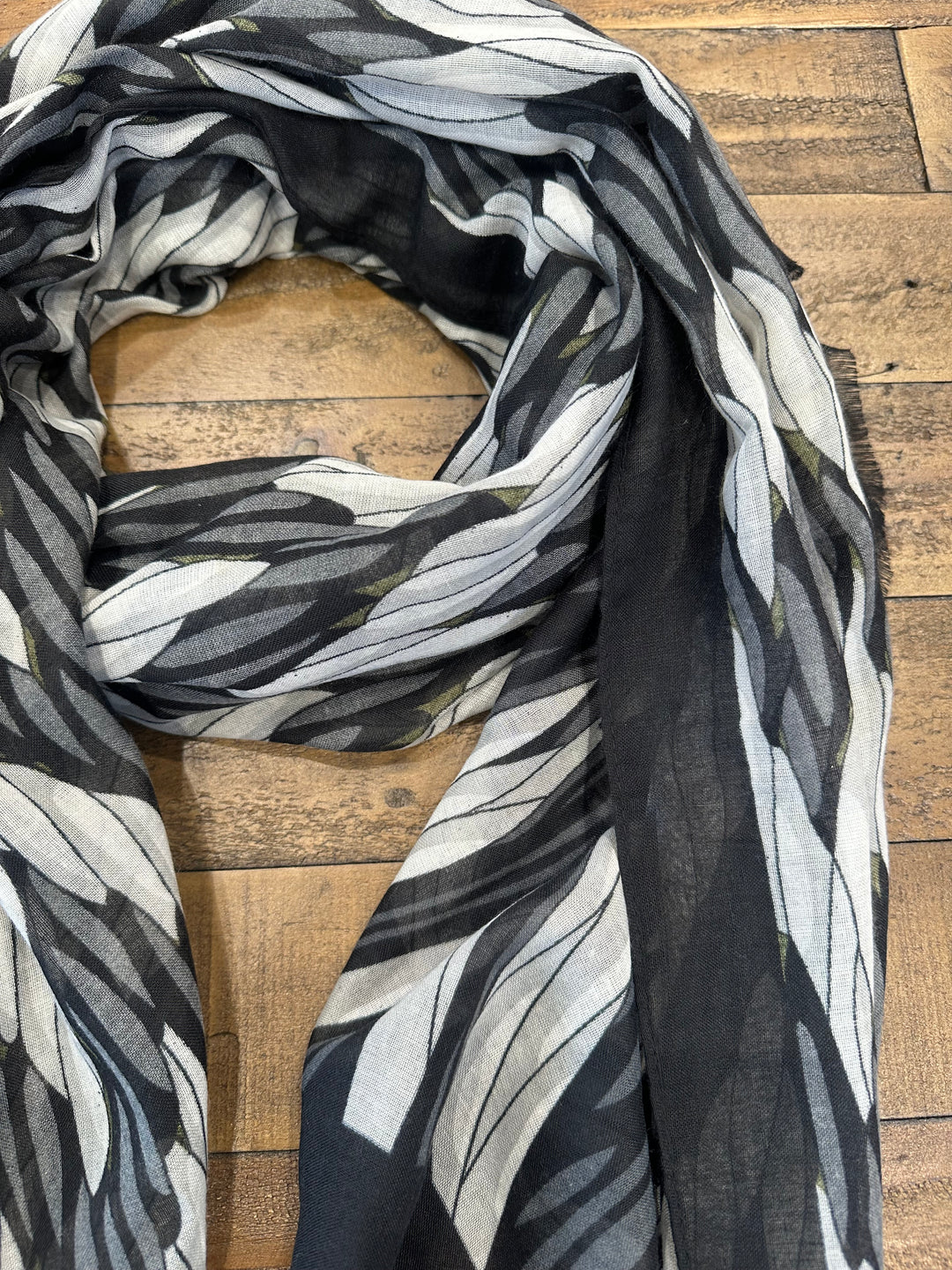 Soya Concept Idamarie Scarf In Black Multi