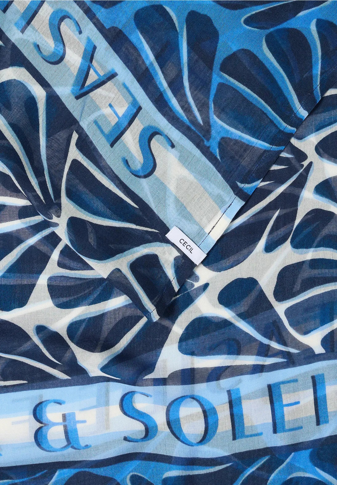 Cecil print Loop Snood In universal blue