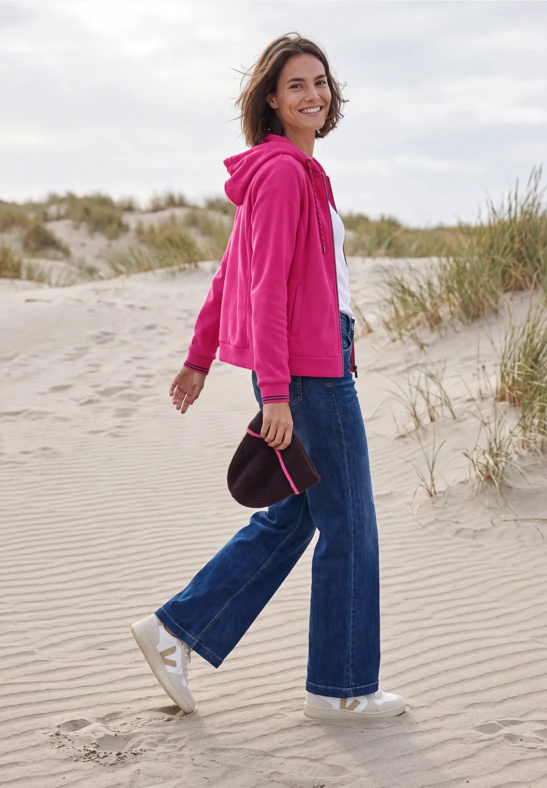 Fleece hooded jacket in pink flash